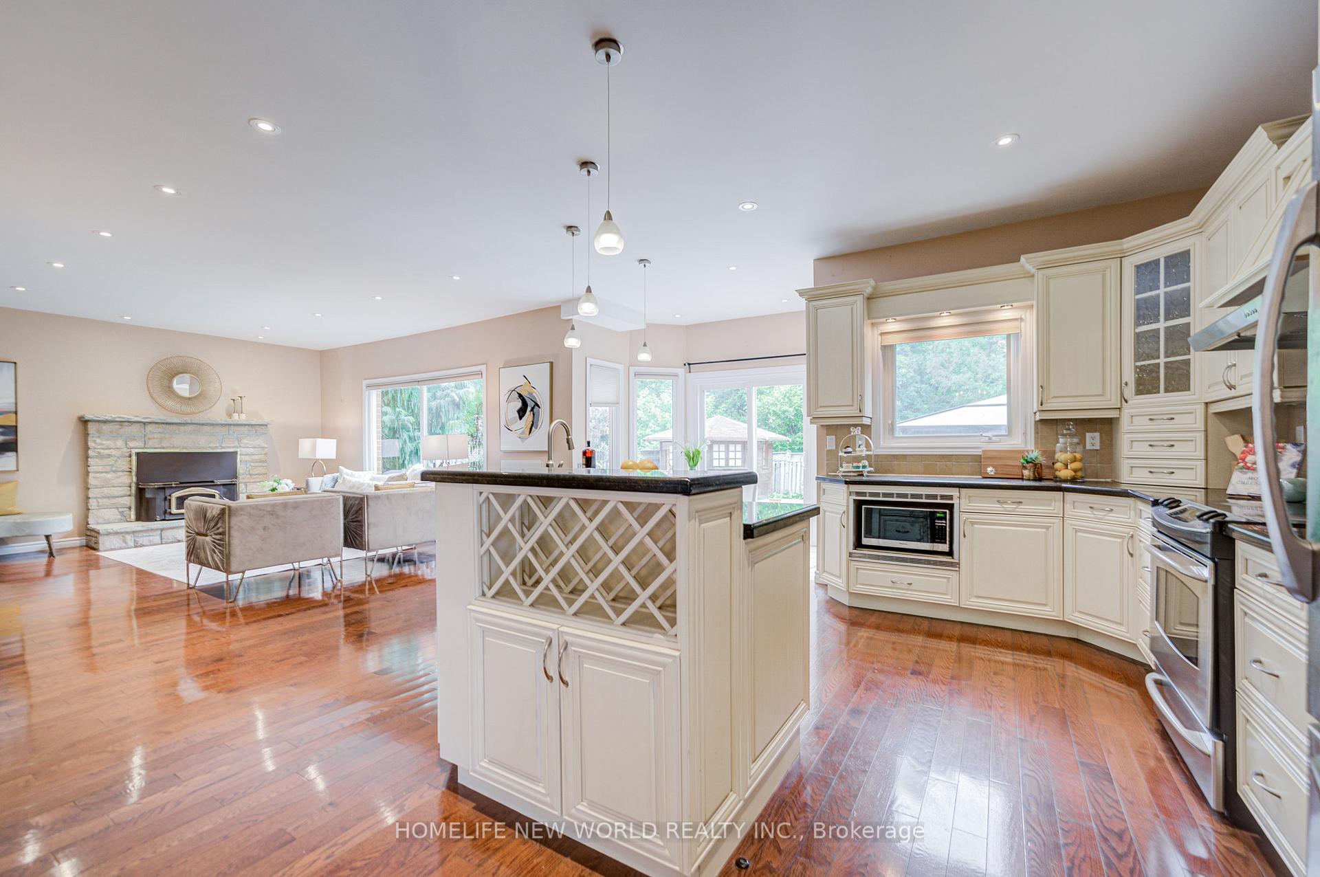 Photo 17 of 4468 Beacon Lane, Mississauga, Creditview — HOMEH