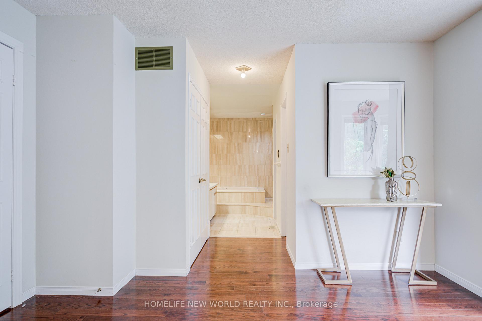 Photo 38 of 4468 Beacon Lane, Mississauga, Creditview — HOMEH