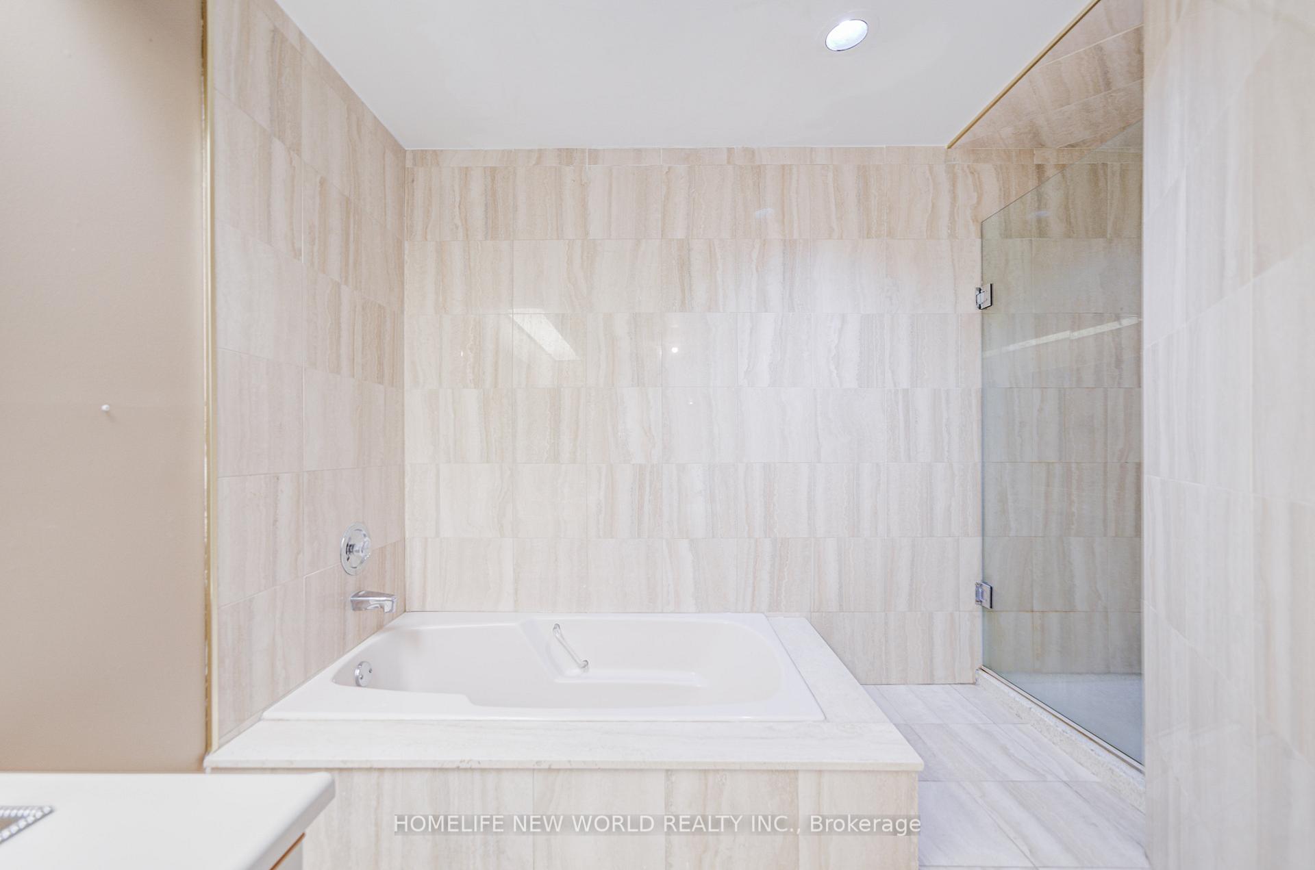 Photo 43 of 4468 Beacon Lane, Mississauga, Creditview — HOMEH
