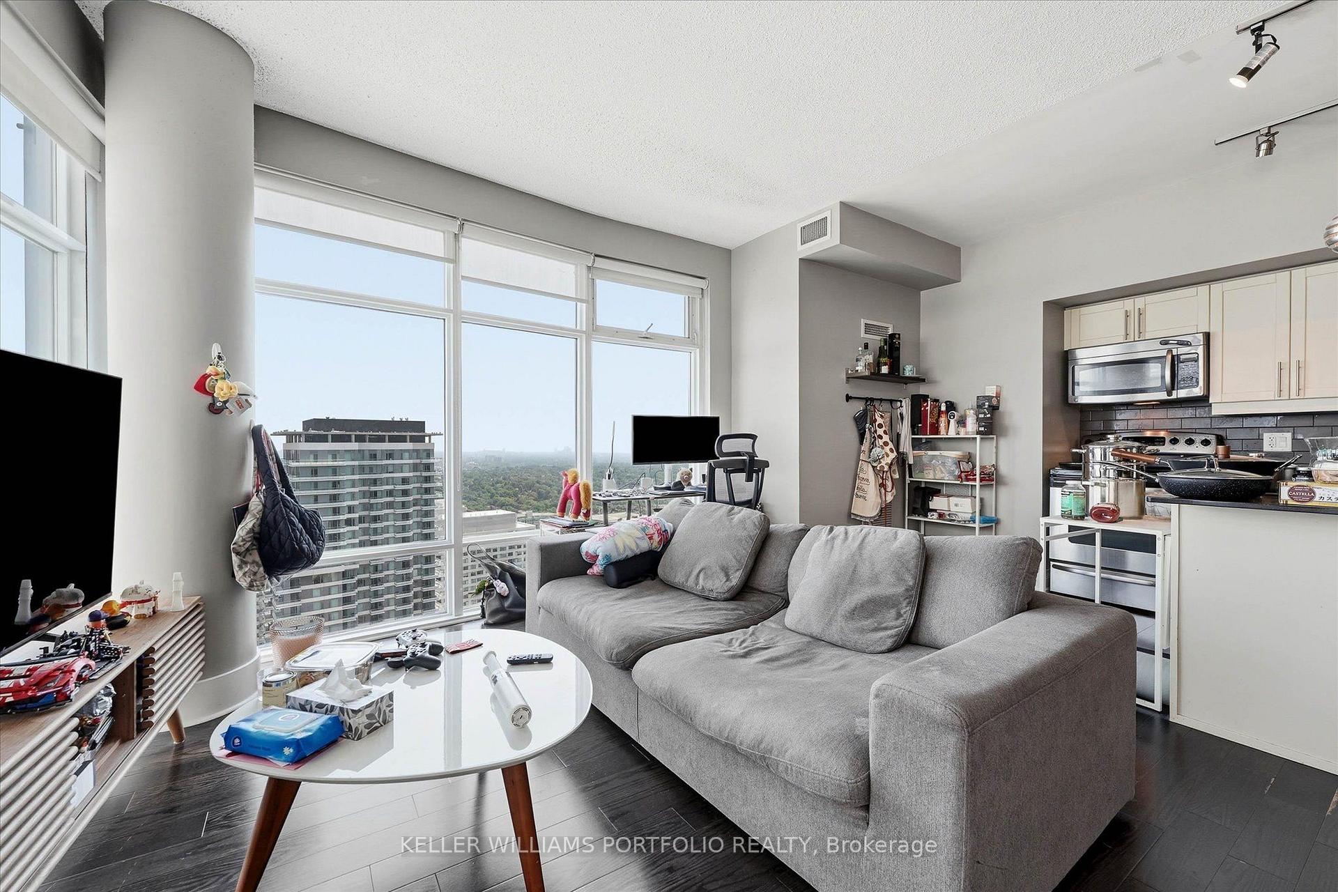 Photo 7 of Unit 4111, 2191 Yonge Street, Toronto, Mount Pleasant West — HOMEH
