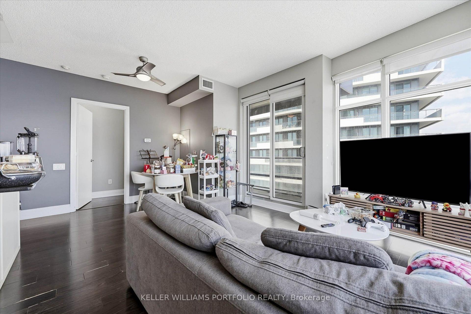 Photo 8 of Unit 4111, 2191 Yonge Street, Toronto, Mount Pleasant West — HOMEH
