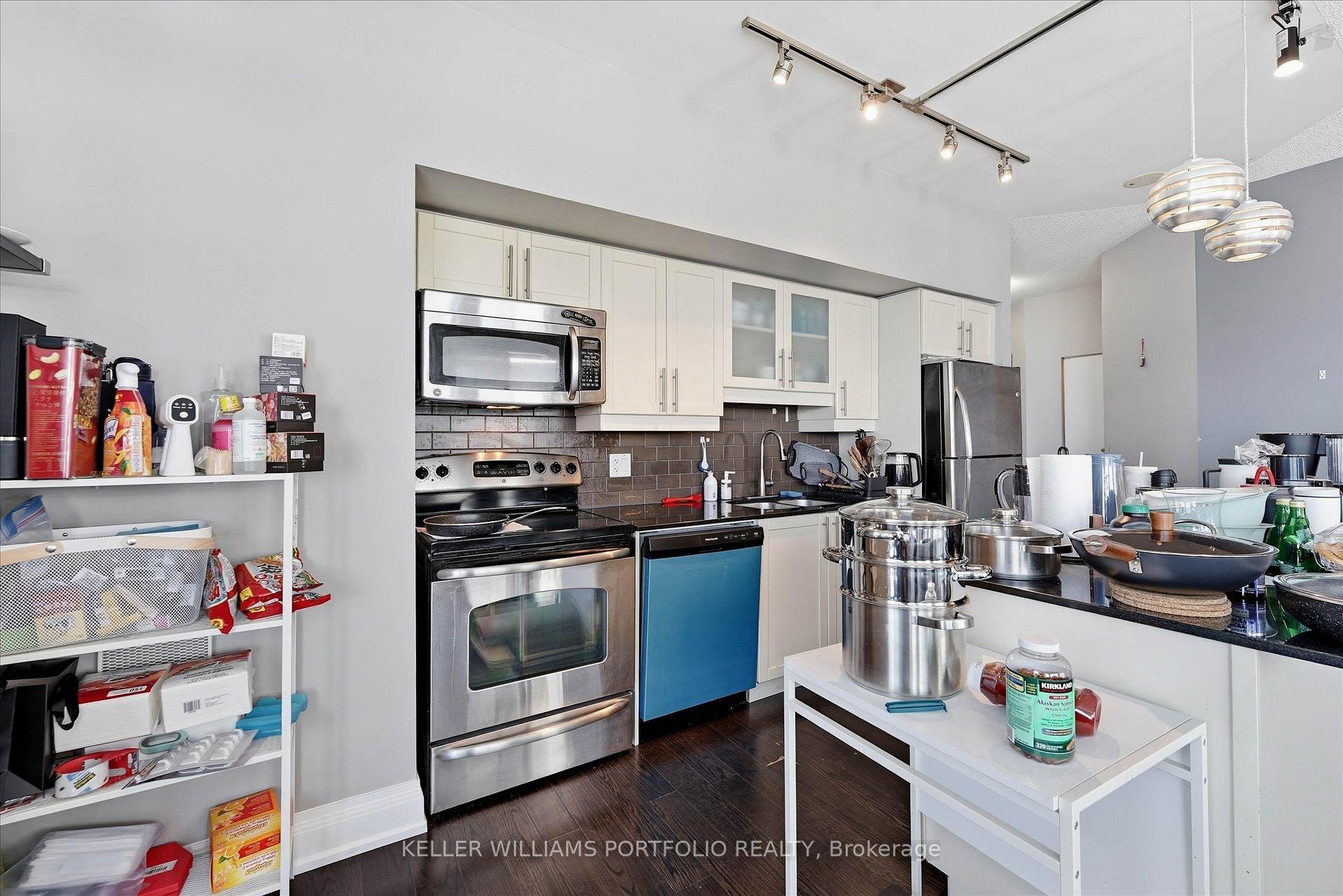 Photo 12 of Unit 4111, 2191 Yonge Street, Toronto, Mount Pleasant West — HOMEH
