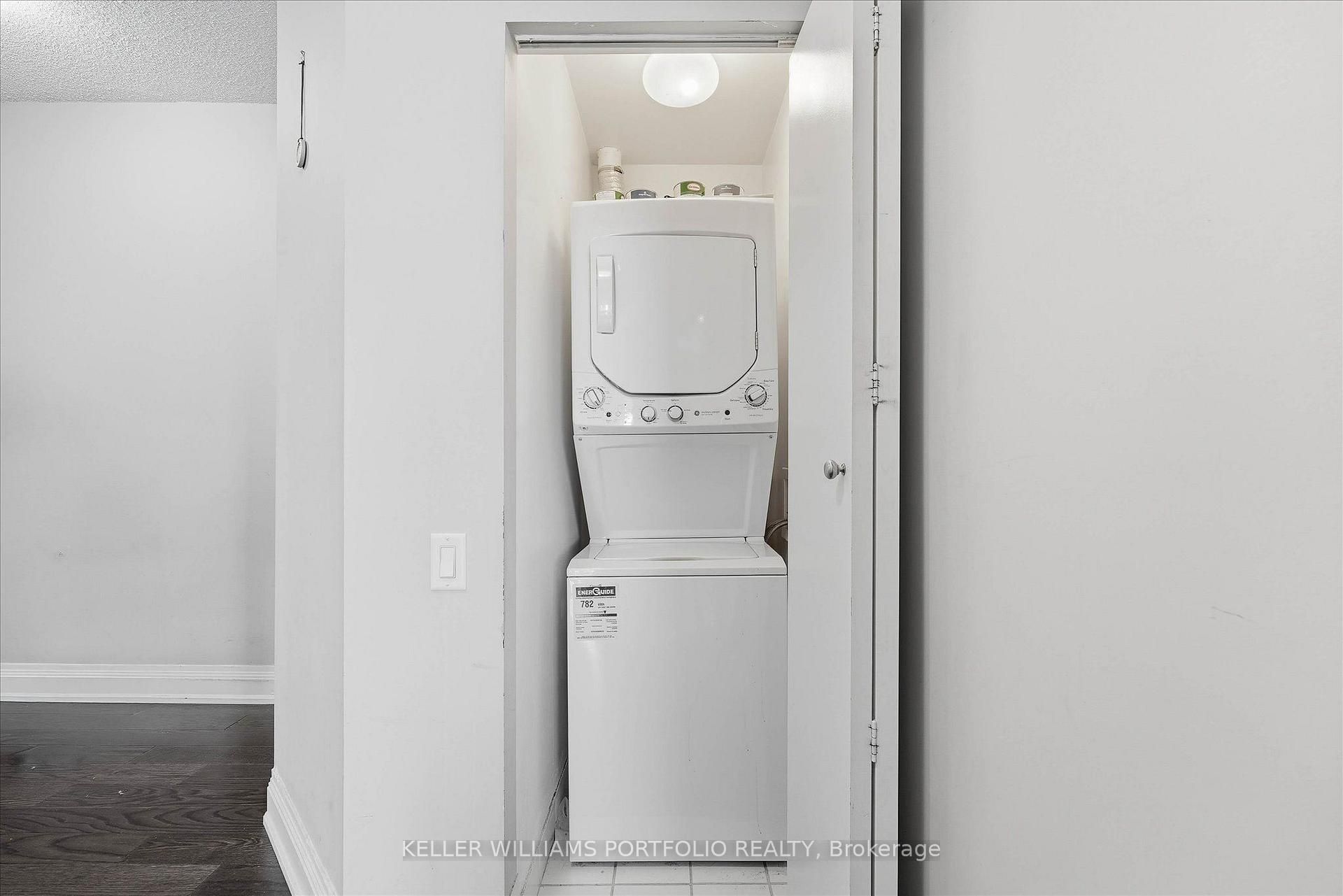 Photo 24 of Unit 4111, 2191 Yonge Street, Toronto, Mount Pleasant West — HOMEH