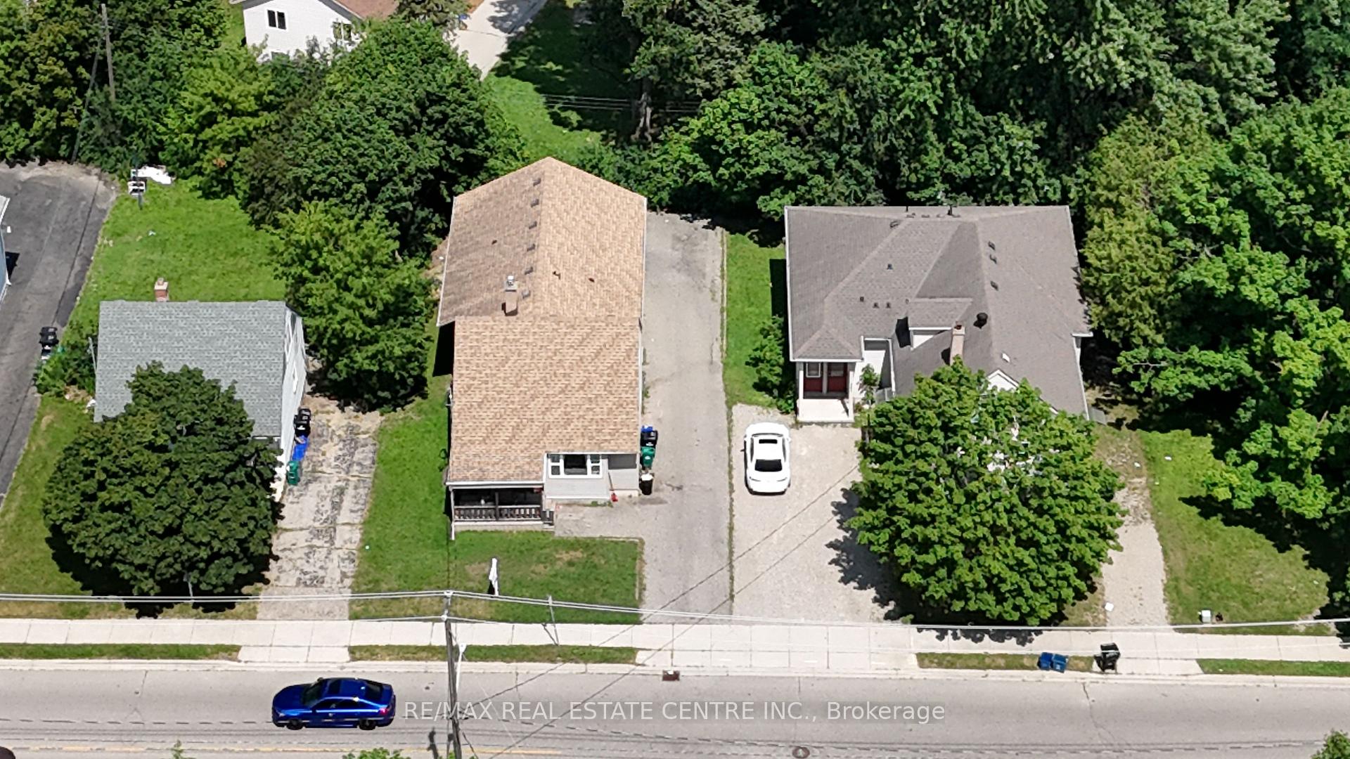 Photo 2 of 262 Hazel Street, Waterloo, Beechwood/University — HOMEH