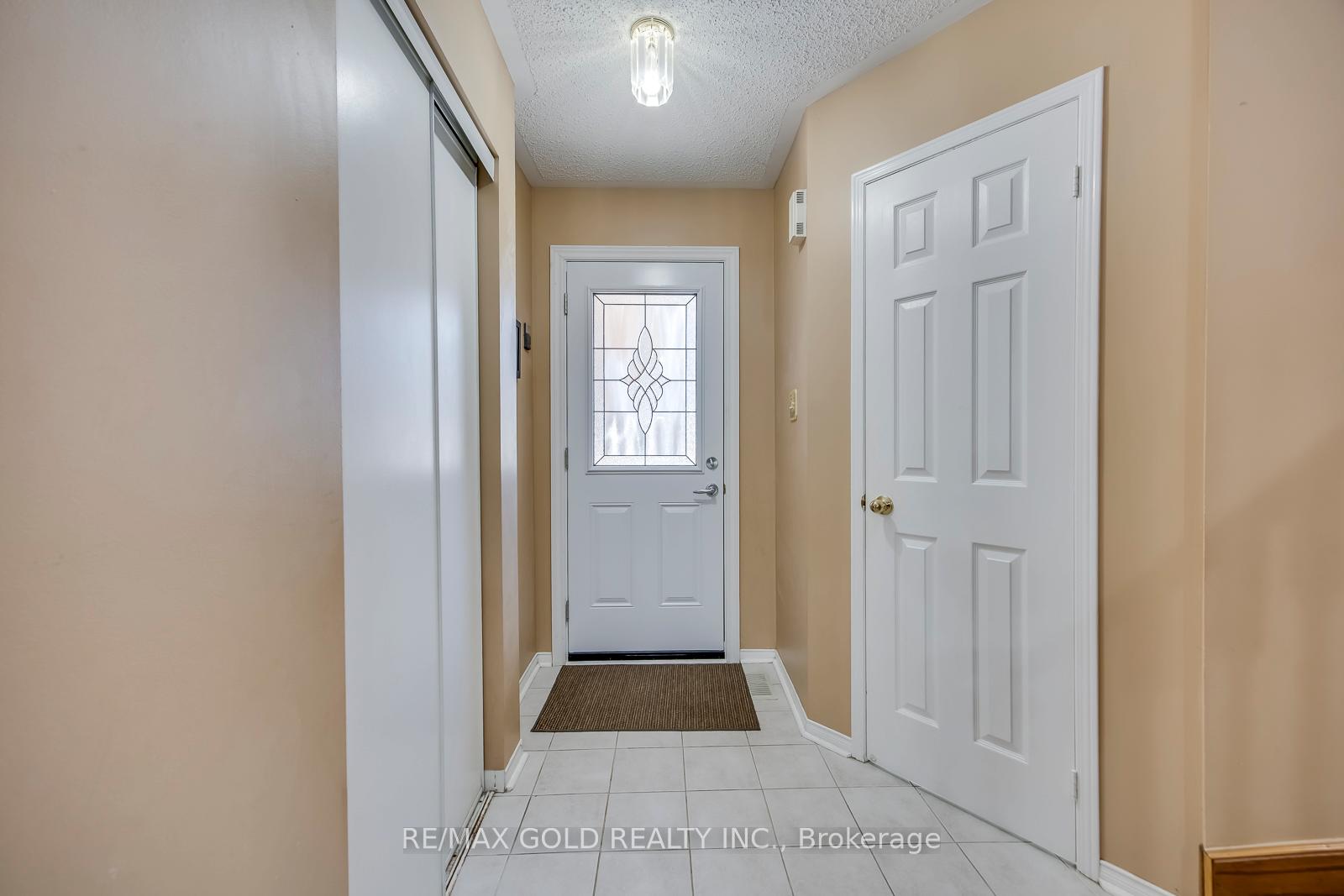 Photo 7 of 48 Pidduck Street, Clarington, Courtice — HOMEH