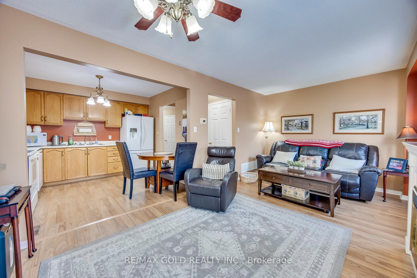 Photo 18 of 48 Pidduck Street, Clarington, Courtice — HOMEH