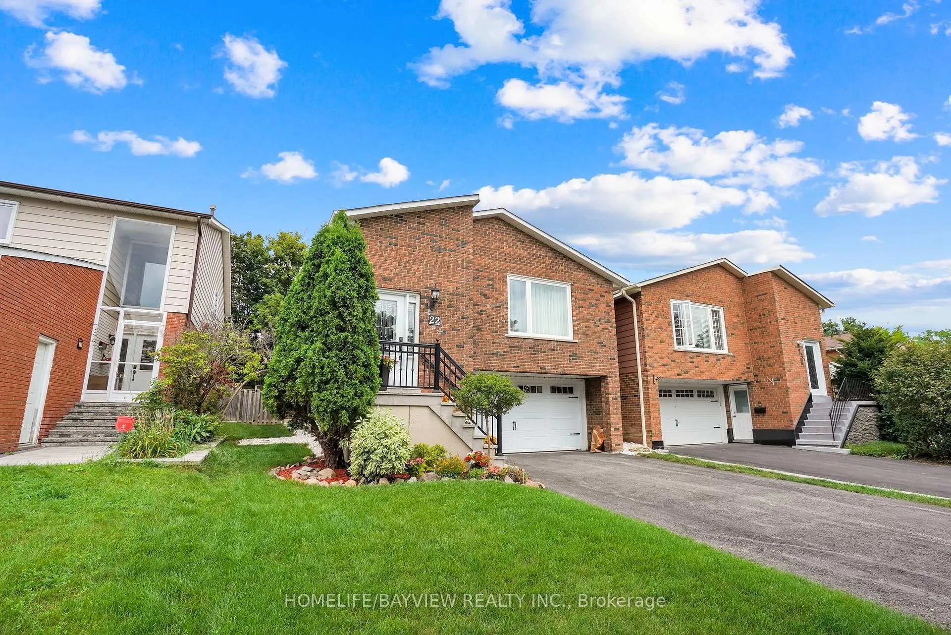 Photo 1 of 22 Hoover Drive, Markham, Aileen-Willowbrook — HOMEH