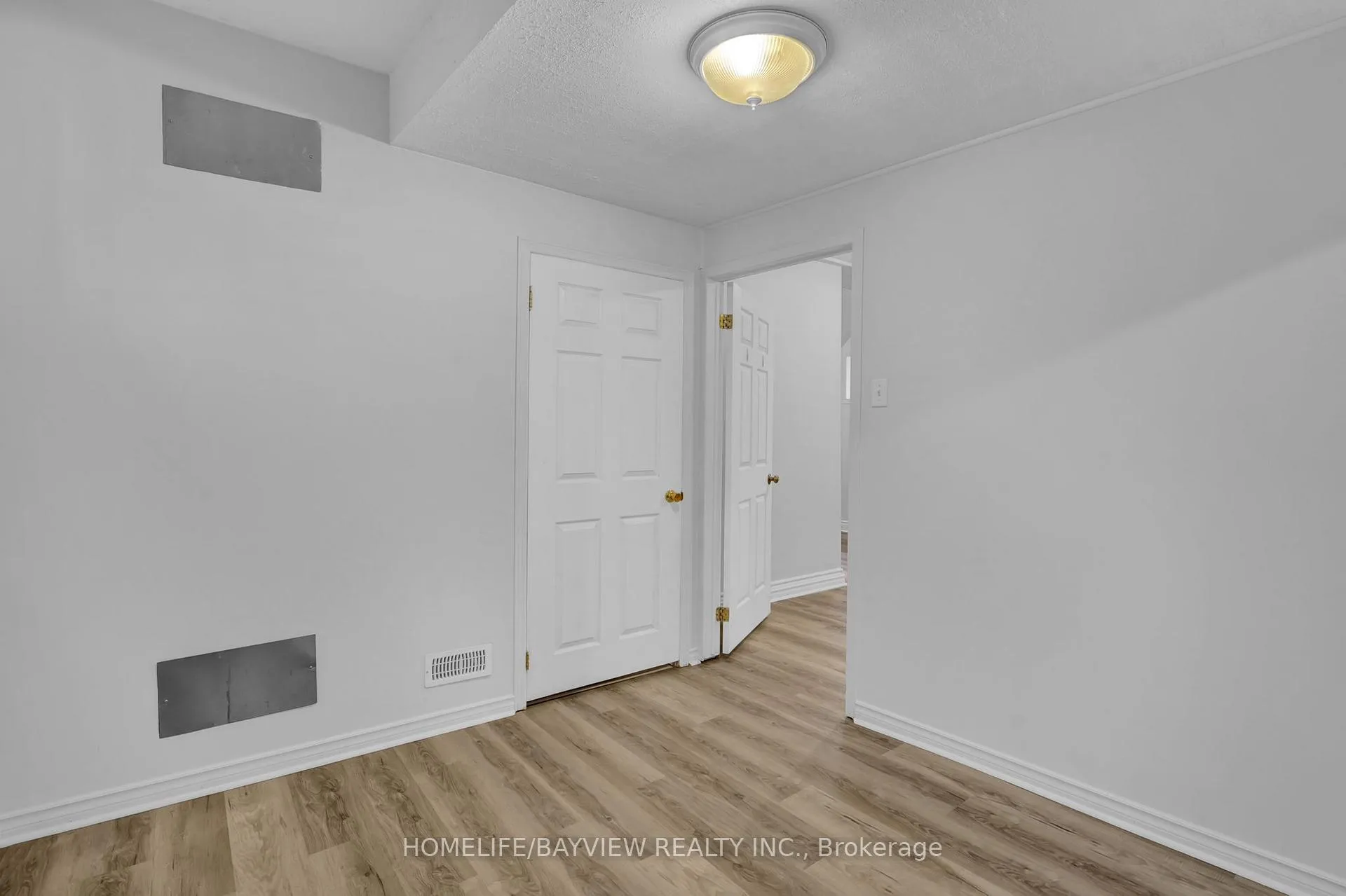 Photo 10 of 22 Hoover Drive, Markham, Aileen-Willowbrook — HOMEH