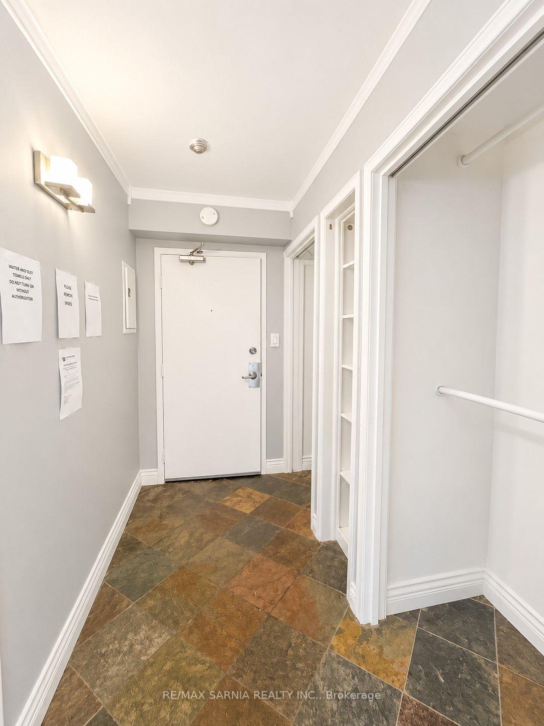 Photo 6 of Unit 709, 8591 Riverside Drive E, Windsor — HOMEH