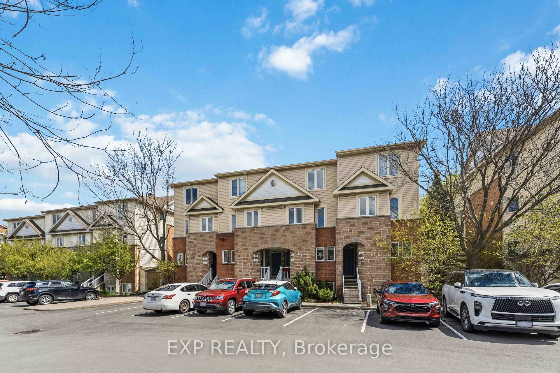 Photo 1 of 81 Strathaven Private, Ottawa, Cyrville — HOMEH