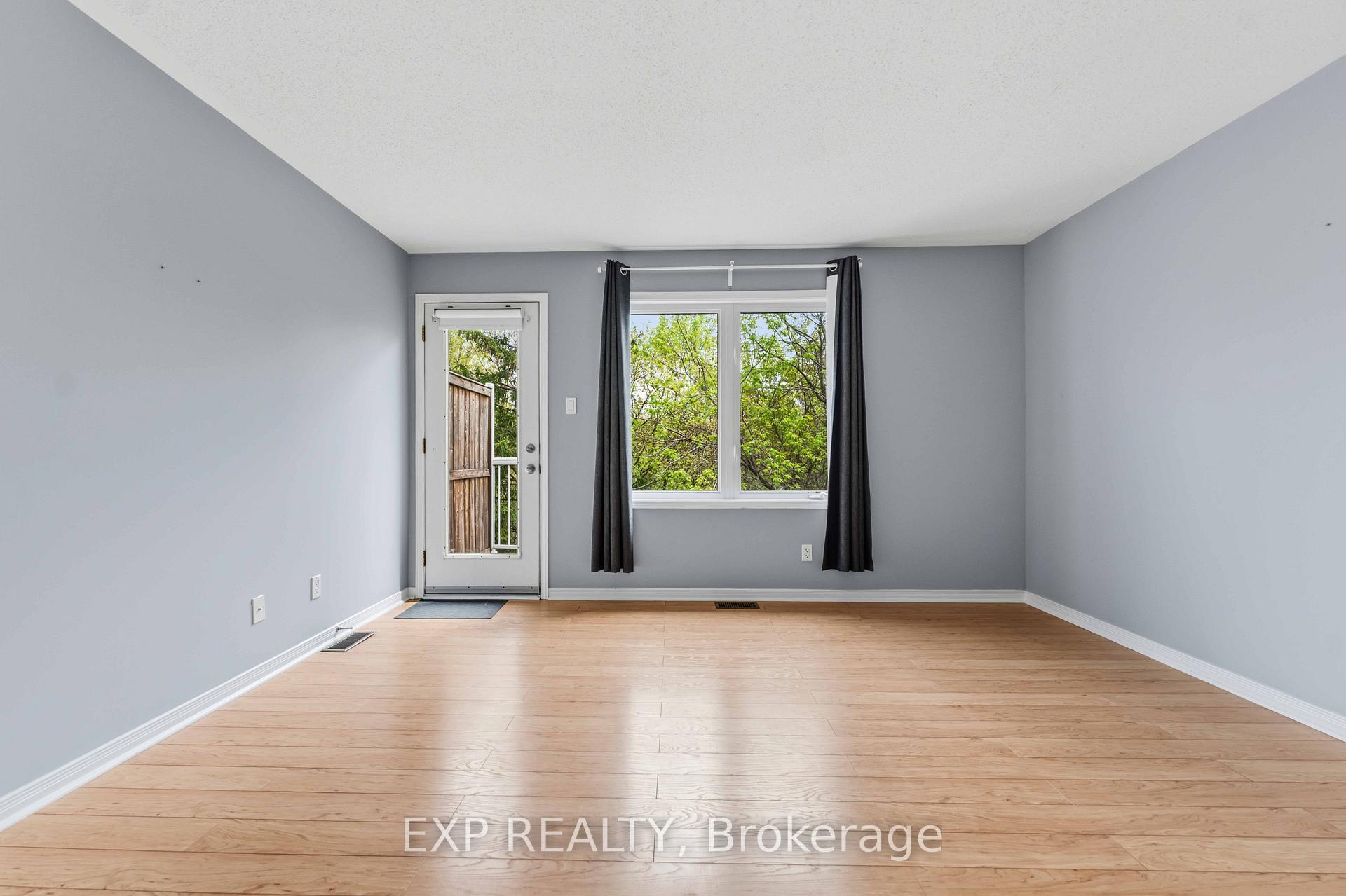 Photo 24 of 81 Strathaven Private, Ottawa, Cyrville — HOMEH