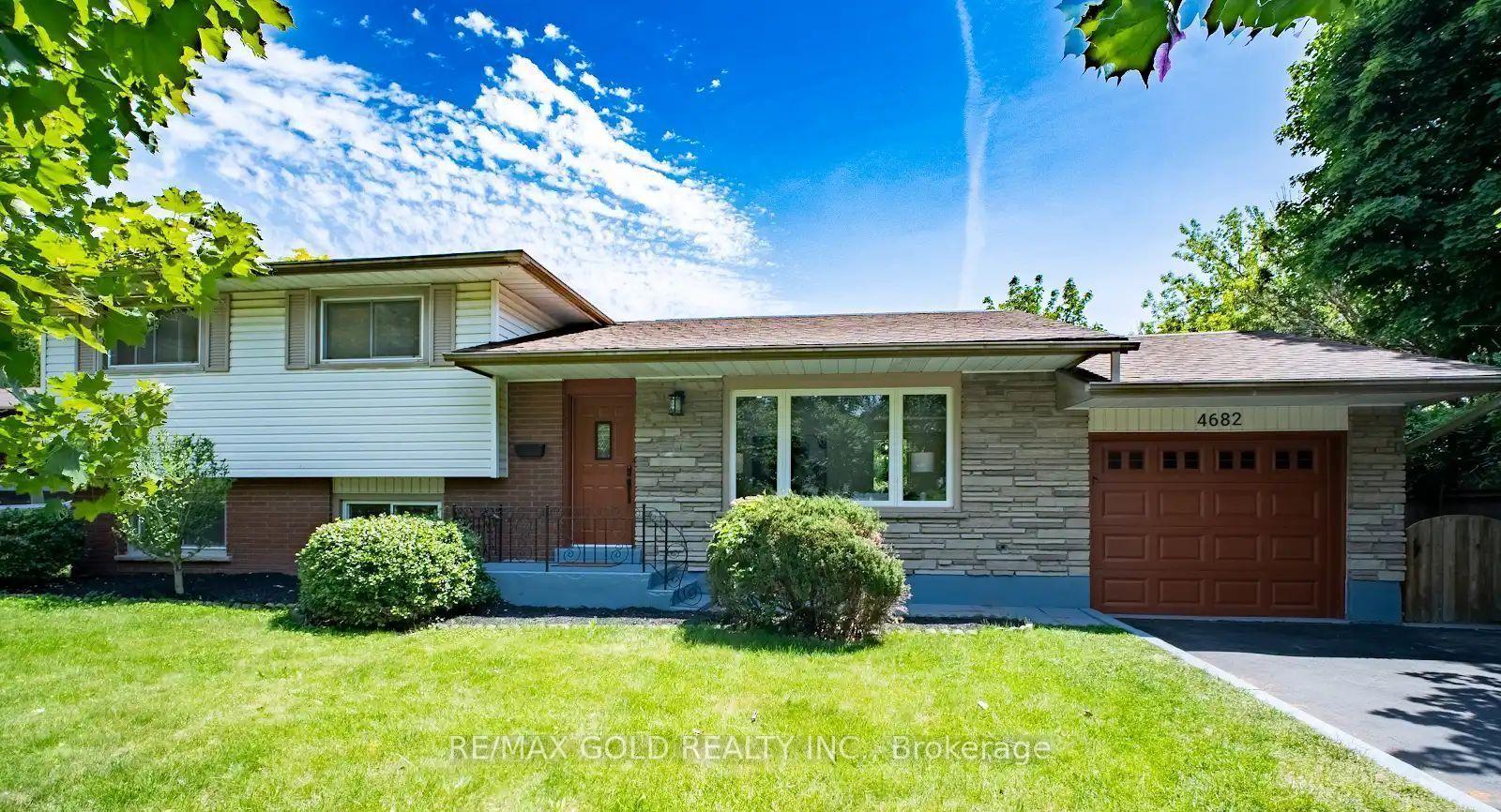 Photo 2 of 4682 Pinedale Drive, Niagara Falls, Morrison — HOMEH
