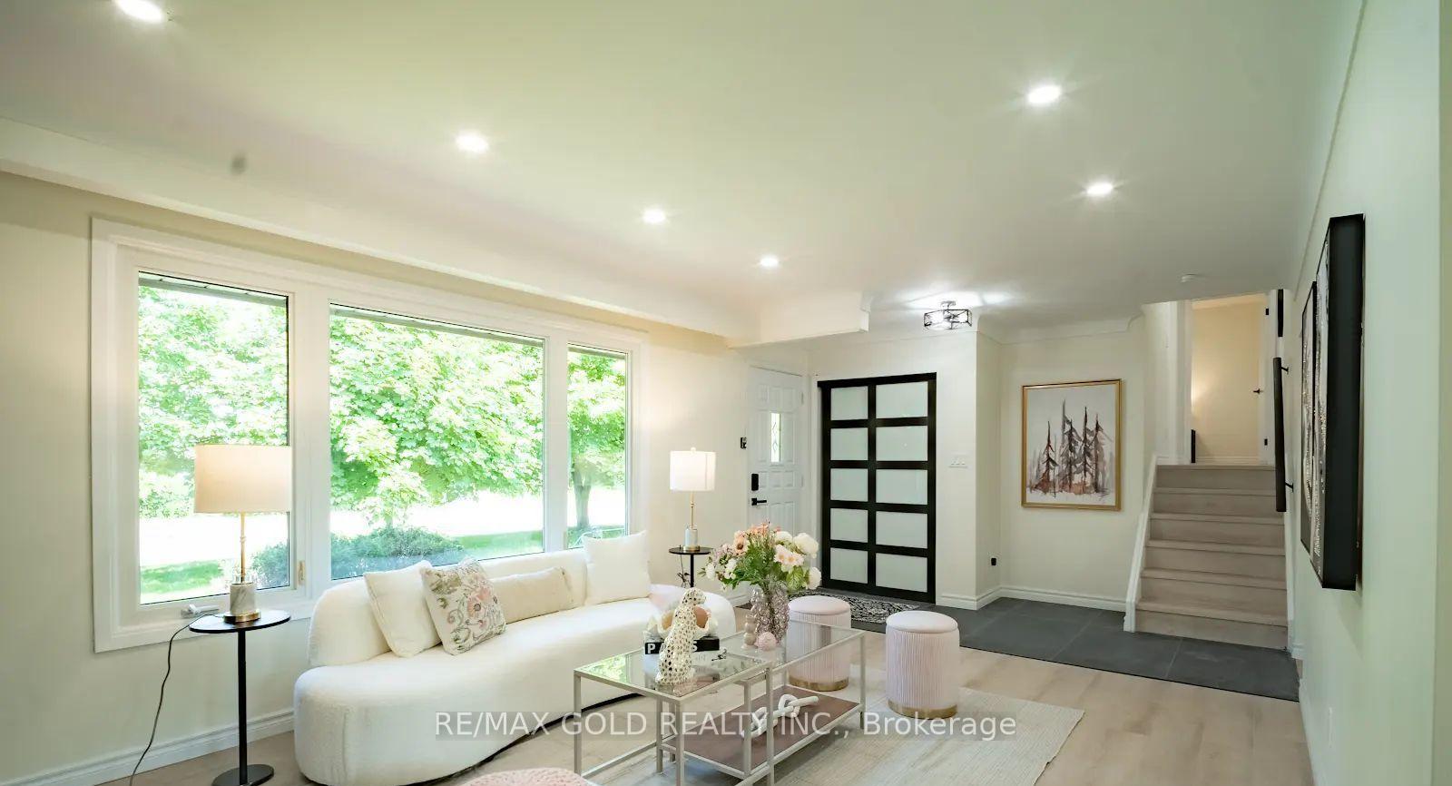 Photo 5 of 4682 Pinedale Drive, Niagara Falls, Morrison — HOMEH