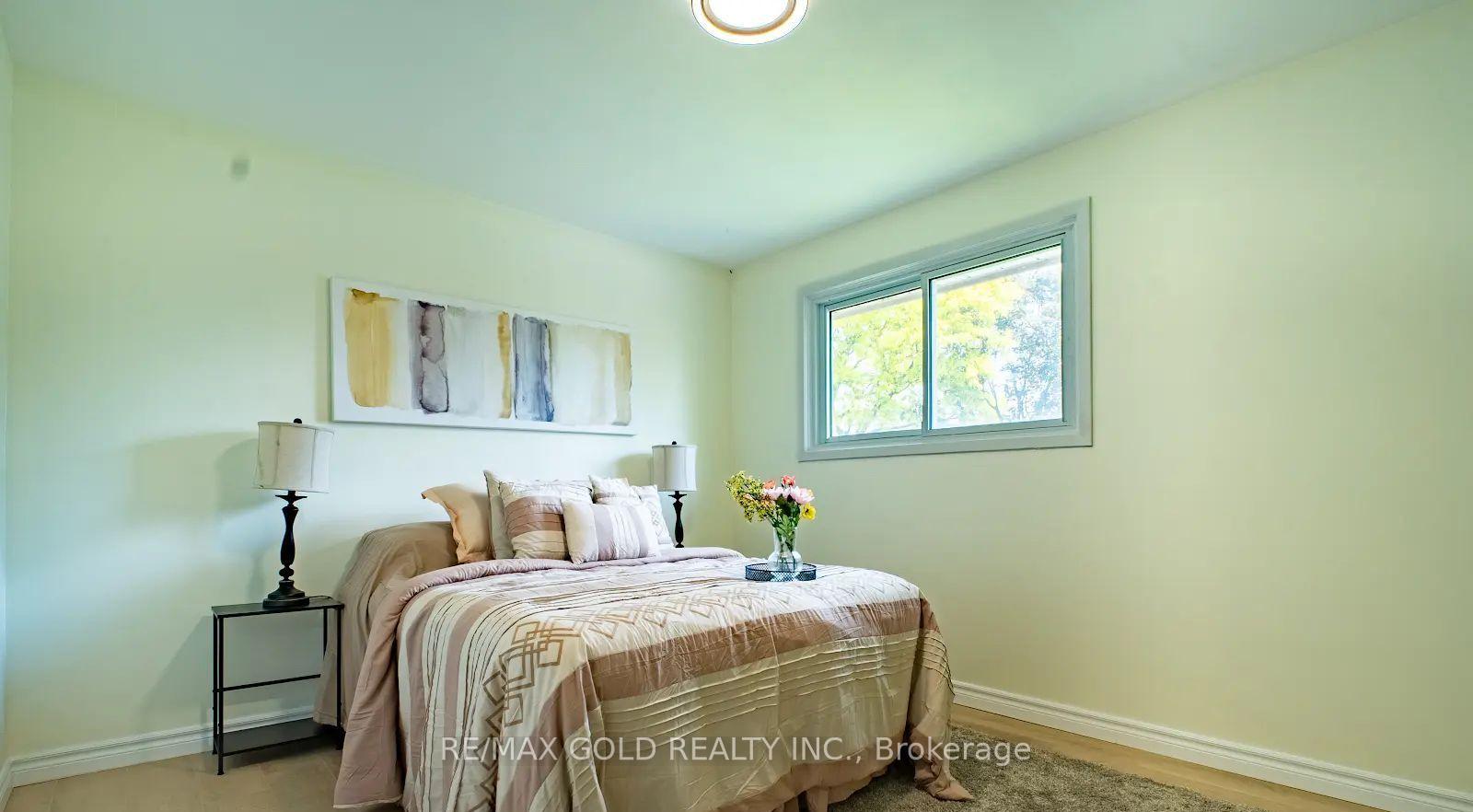 Photo 15 of 4682 Pinedale Drive, Niagara Falls, Morrison — HOMEH