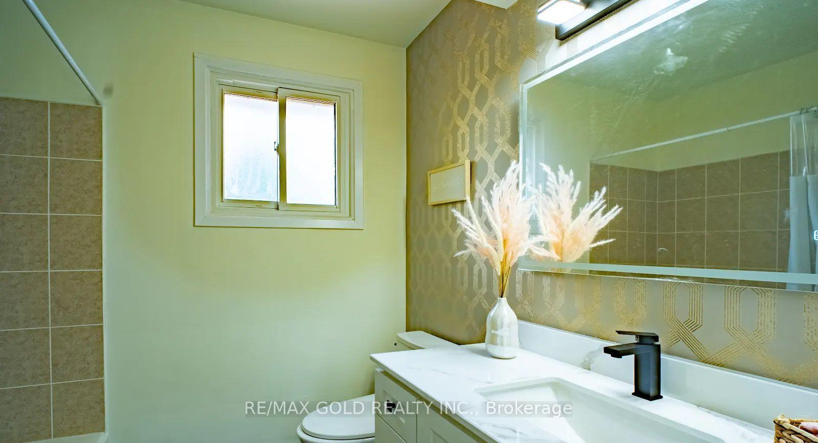 Photo 17 of 4682 Pinedale Drive, Niagara Falls, Morrison — HOMEH