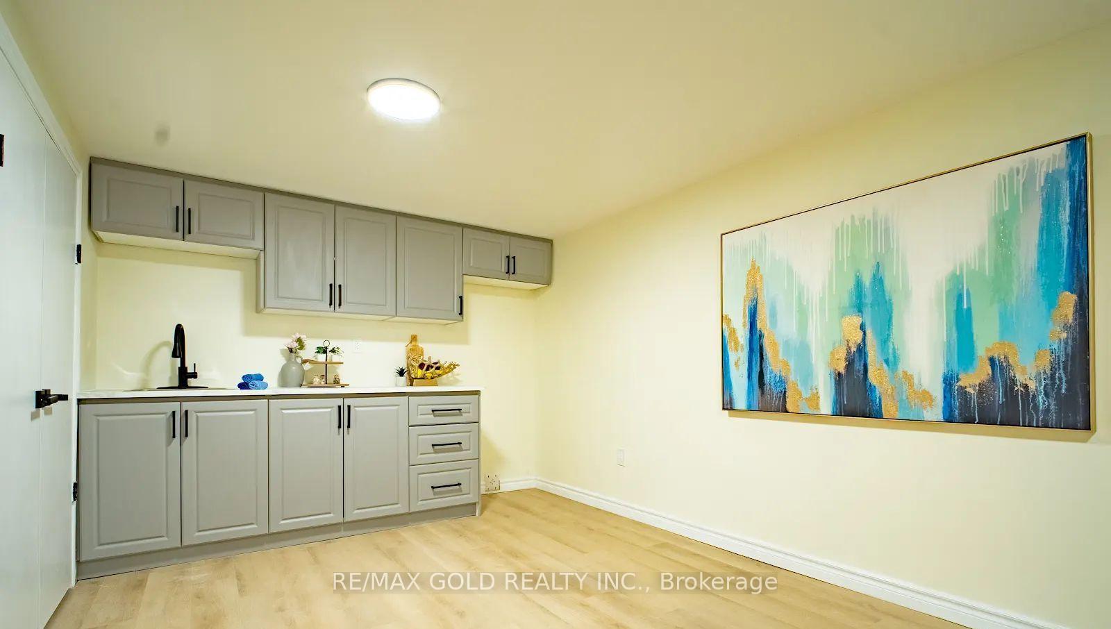 Photo 24 of 4682 Pinedale Drive, Niagara Falls, Morrison — HOMEH