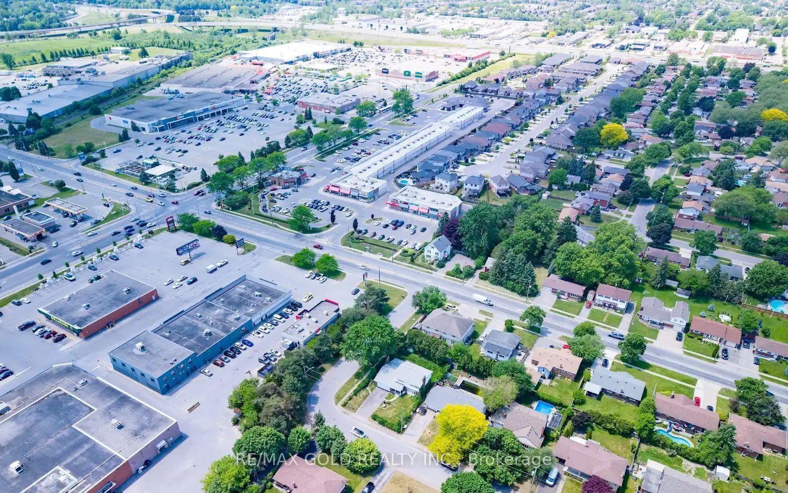 Photo 30 of 4682 Pinedale Drive, Niagara Falls, Morrison — HOMEH