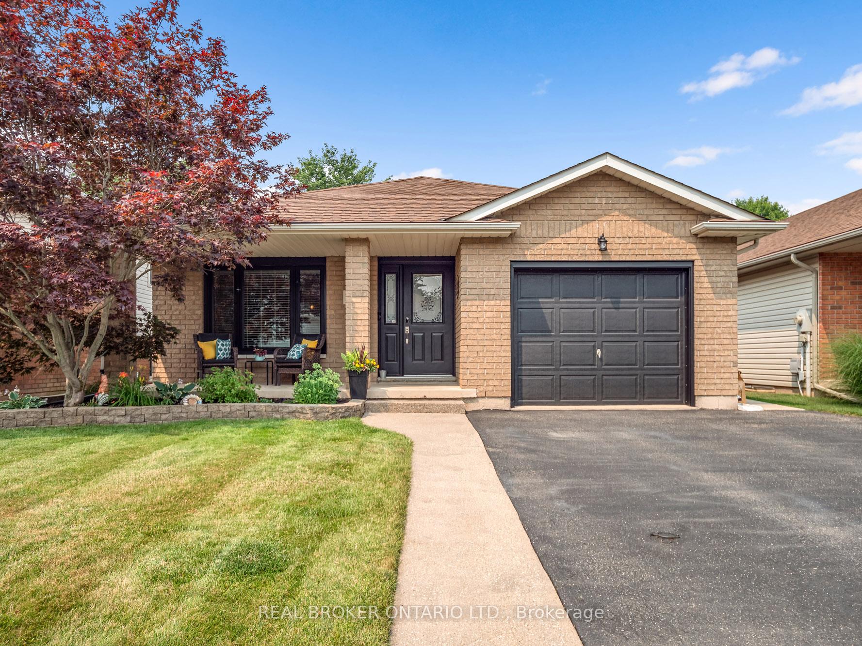 Front of 501 Trillium Avenue