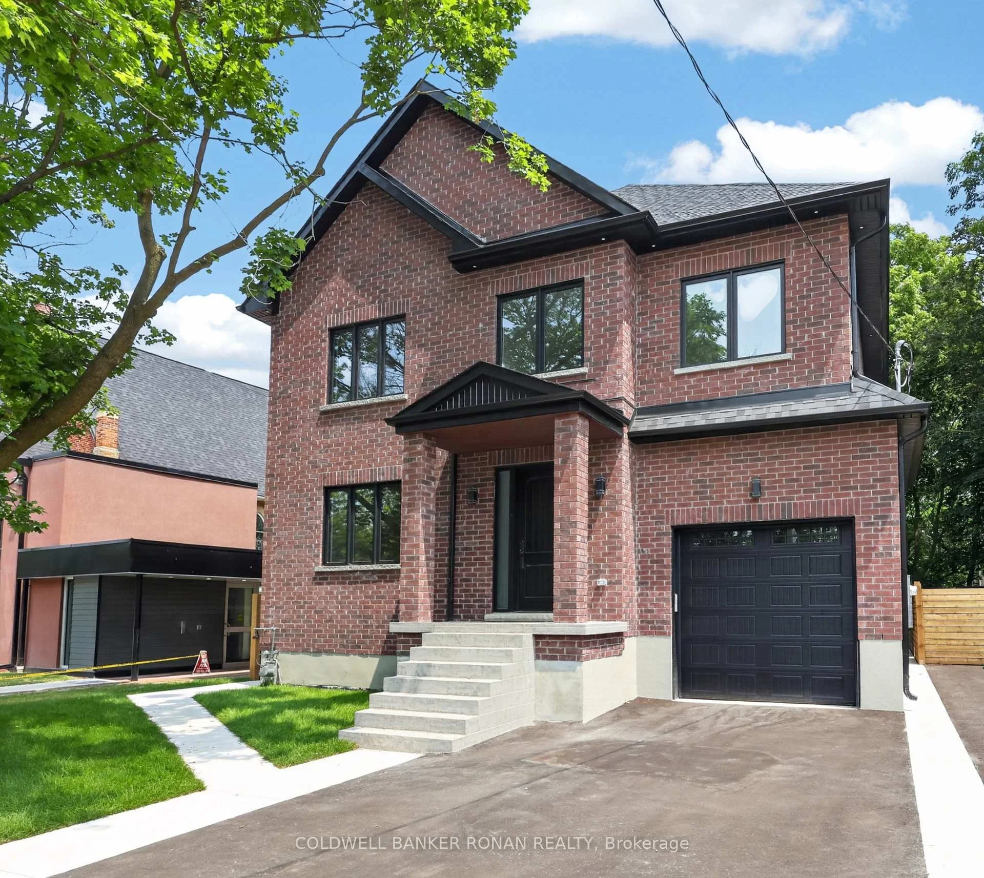 Photo 4 of 59 Walkem Drive, New Tecumseth, Tottenham — HOMEH