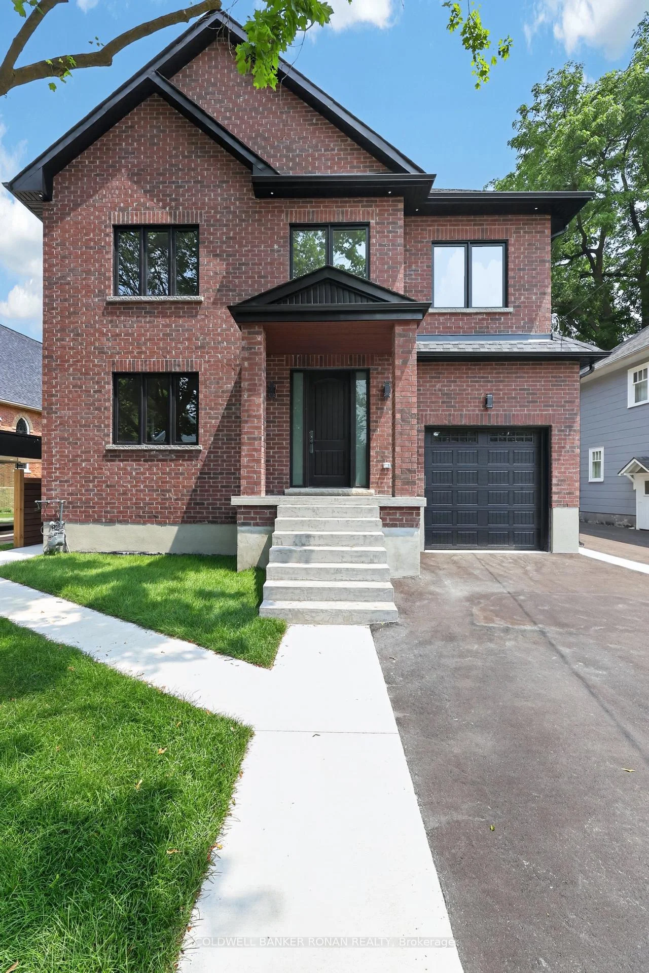 Photo 7 of 59 Walkem Drive, New Tecumseth, Tottenham — HOMEH