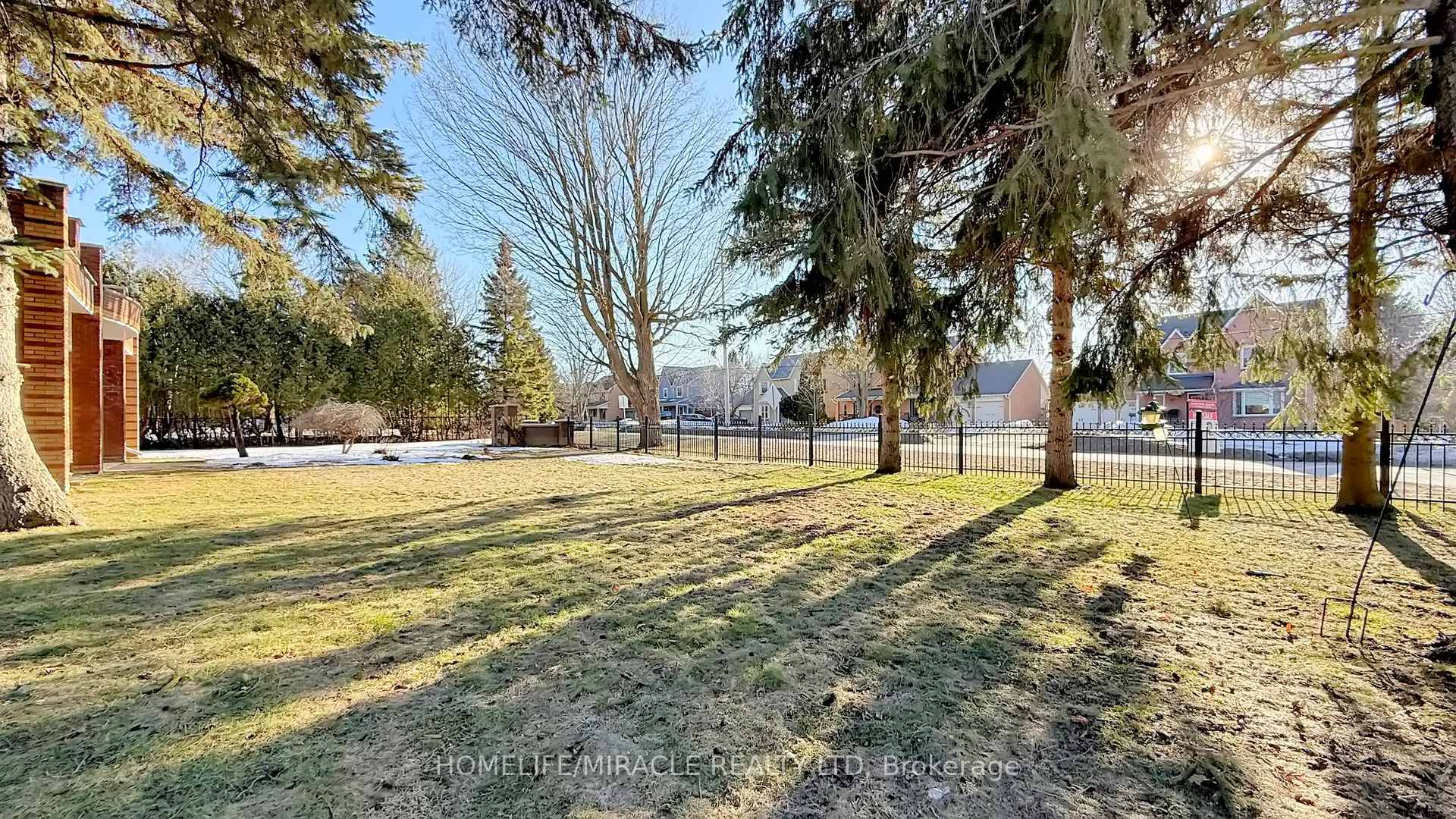 Photo 6 of Unit Basement, 59 Centre Road, Uxbridge — HOMEH