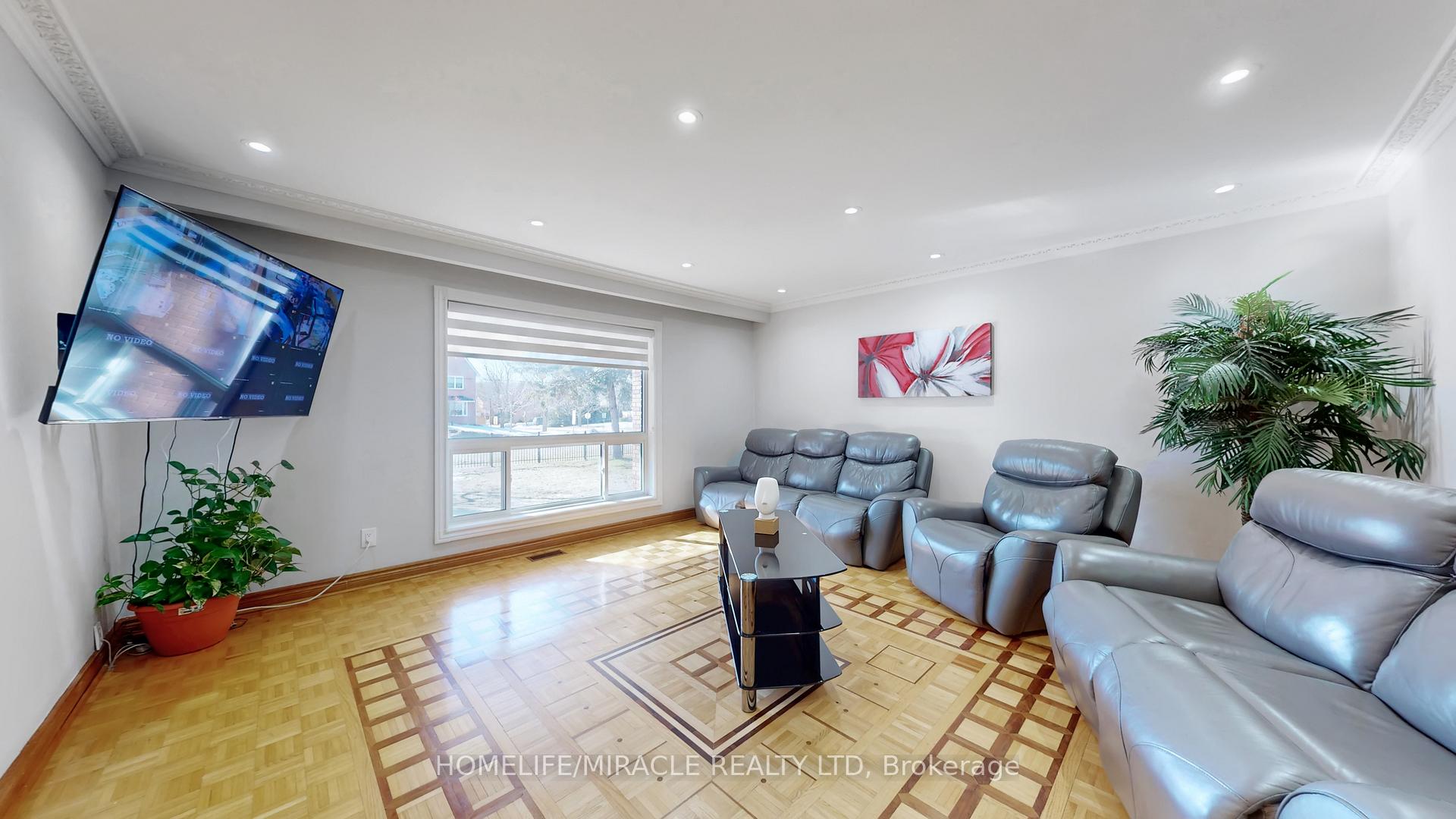 Photo 10 of Unit Basement, 59 Centre Road, Uxbridge — HOMEH