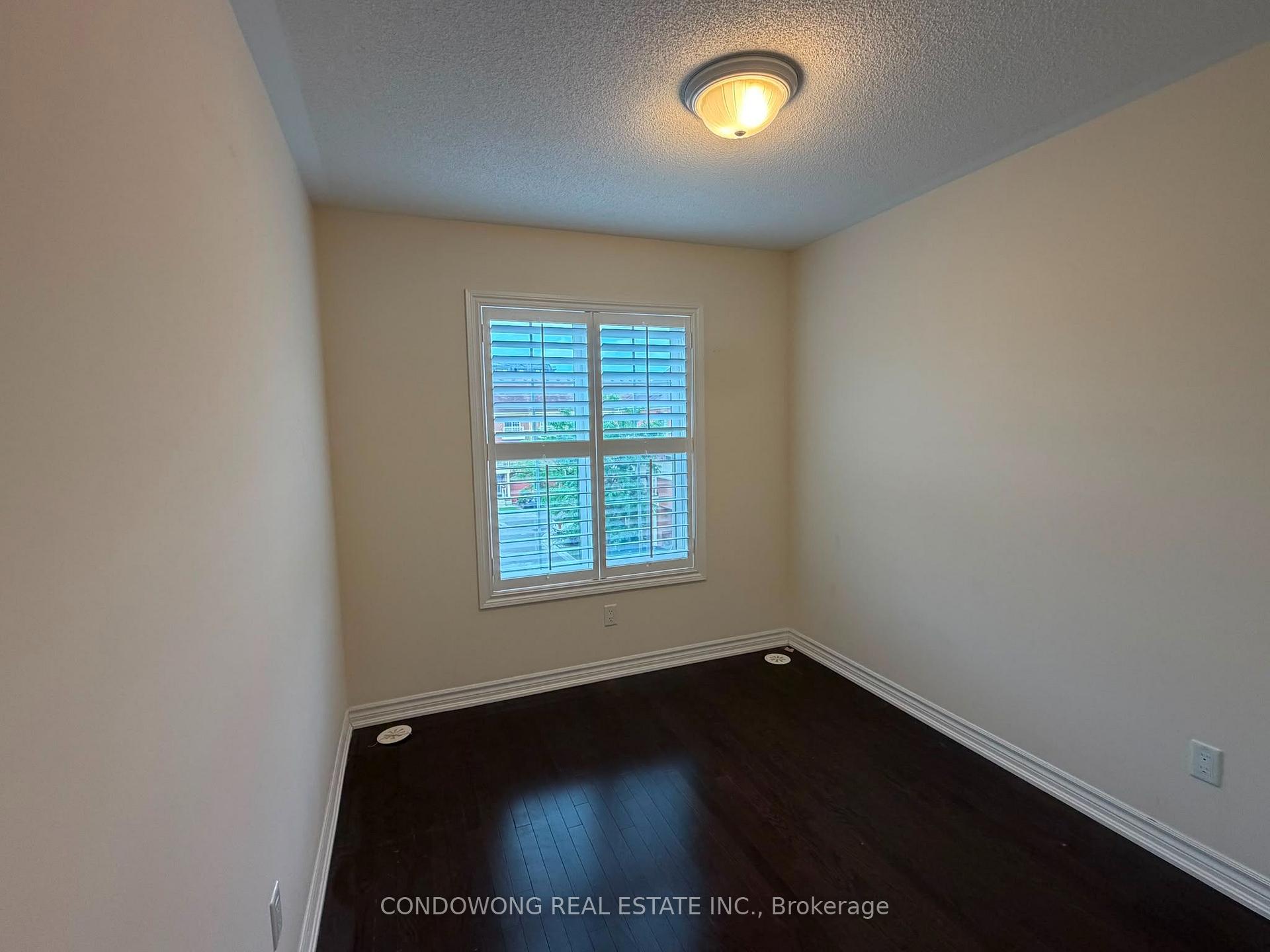 Photo 4 of 5 Vandaam Lane, Markham, Cathedraltown — HOMEH