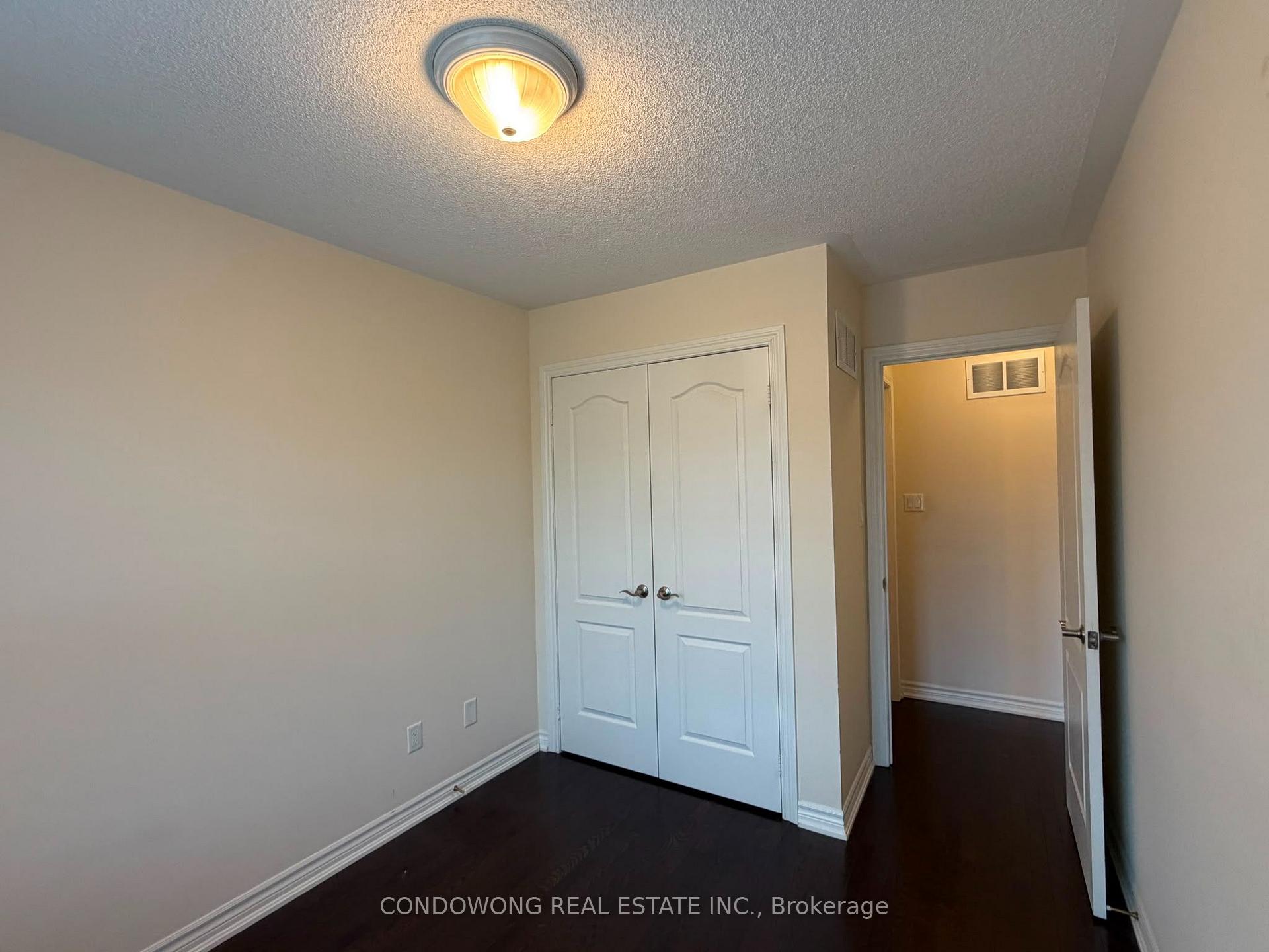 Photo 9 of 5 Vandaam Lane, Markham, Cathedraltown — HOMEH