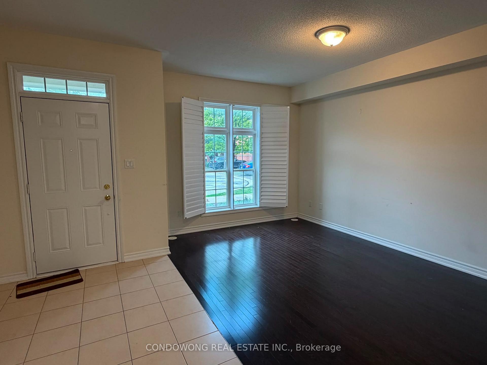 Photo 11 of 5 Vandaam Lane, Markham, Cathedraltown — HOMEH