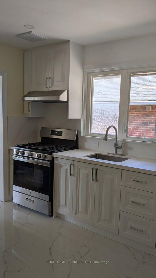 Photo 7 of Unit Main, 15 Beacham Crescent, Scarborough, Tam O'Shanter-Sullivan — HOMEH