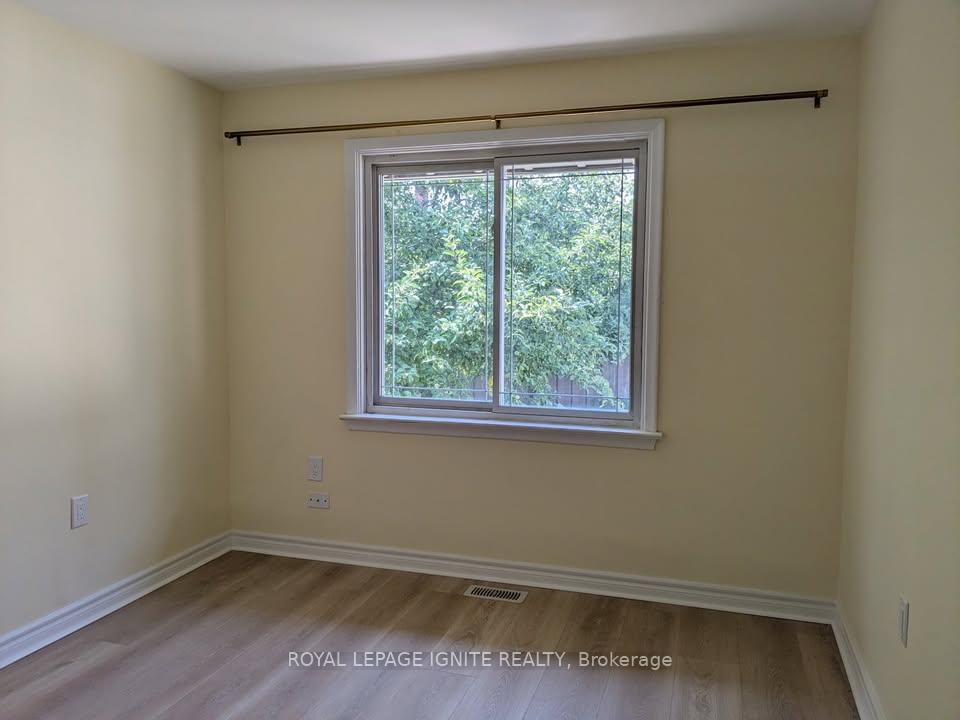 Photo 11 of Unit Main, 15 Beacham Crescent, Scarborough, Tam O'Shanter-Sullivan — HOMEH