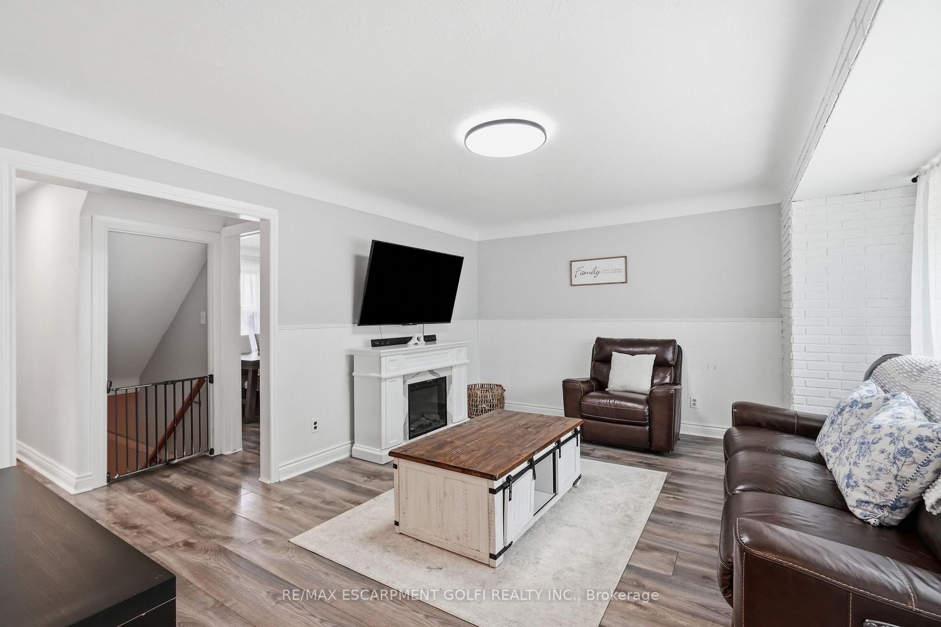 Photo 5 of 160 East 36th Street, Hamilton, Raleigh — HOMEH