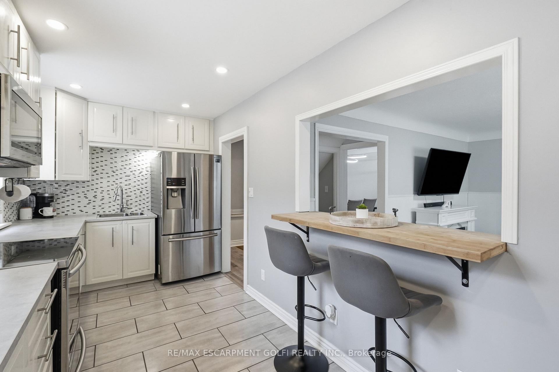 Photo 10 of 160 East 36th Street, Hamilton, Raleigh — HOMEH