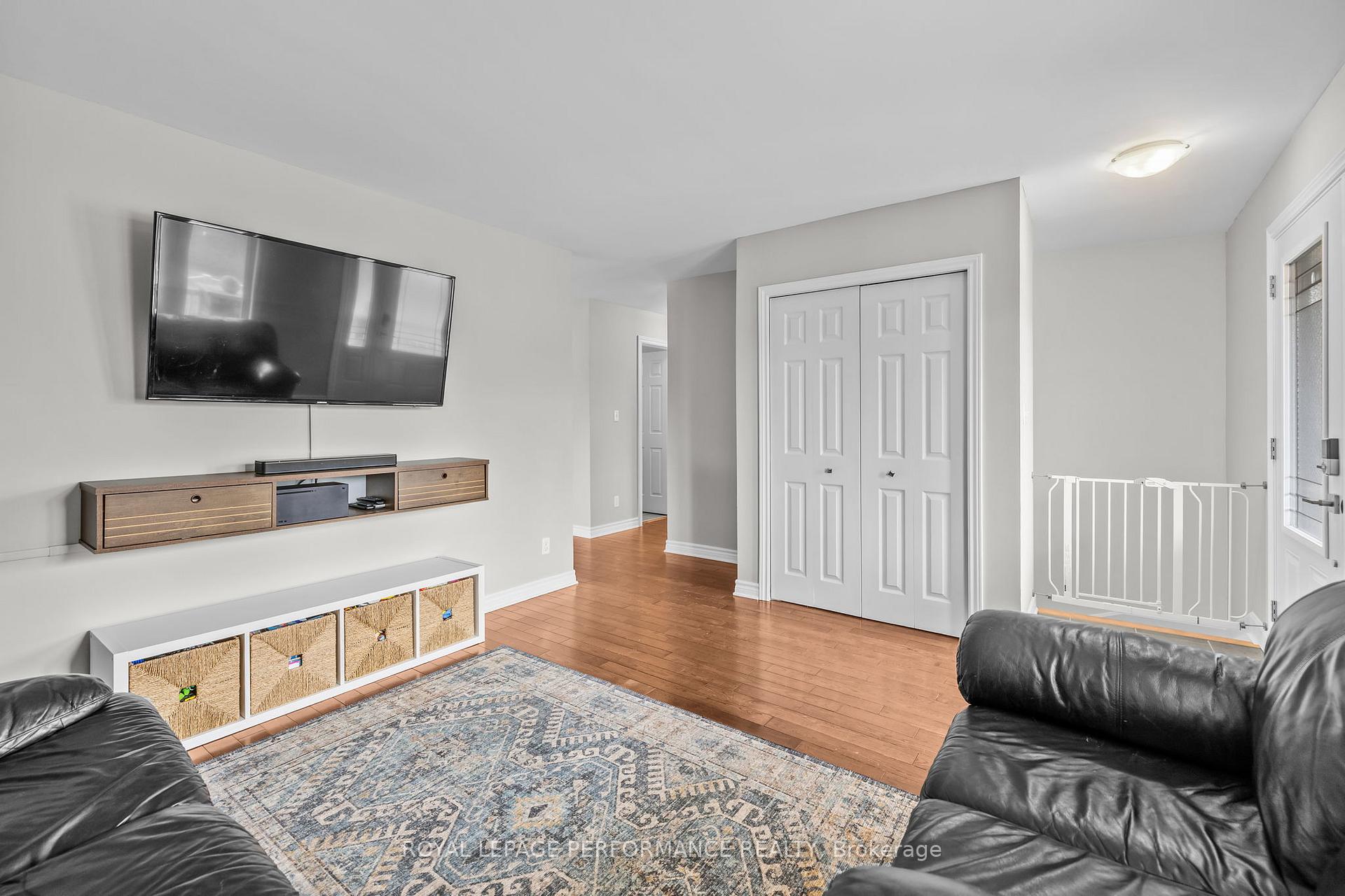 Photo 8 of 14 Maria Street, Casselman, Casselman — HOMEH