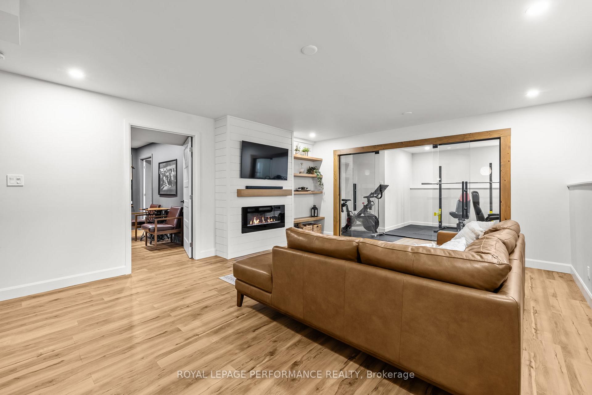 Photo 23 of 14 Maria Street, Casselman, Casselman — HOMEH
