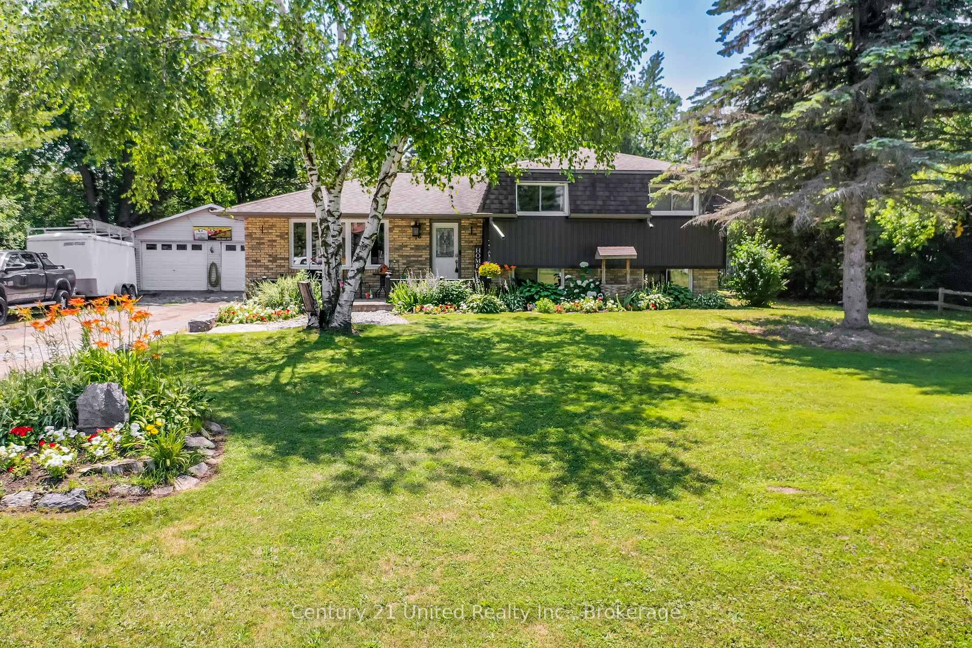 Photo 4 of 16 Janet Drive, Kawartha Lakes, Janetville — HOMEH