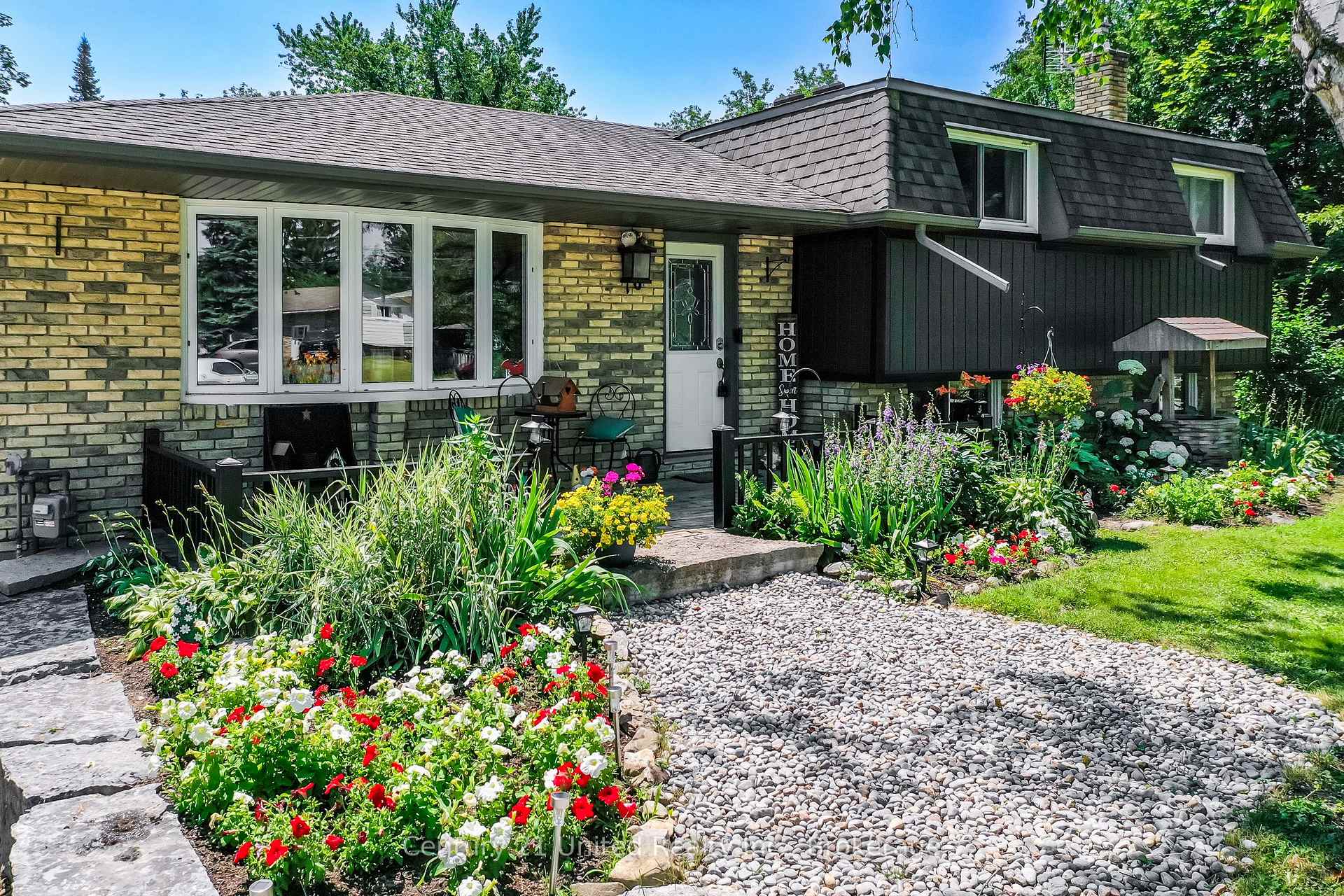 Photo 1 of 16 Janet Drive, Kawartha Lakes, Janetville — HOMEH