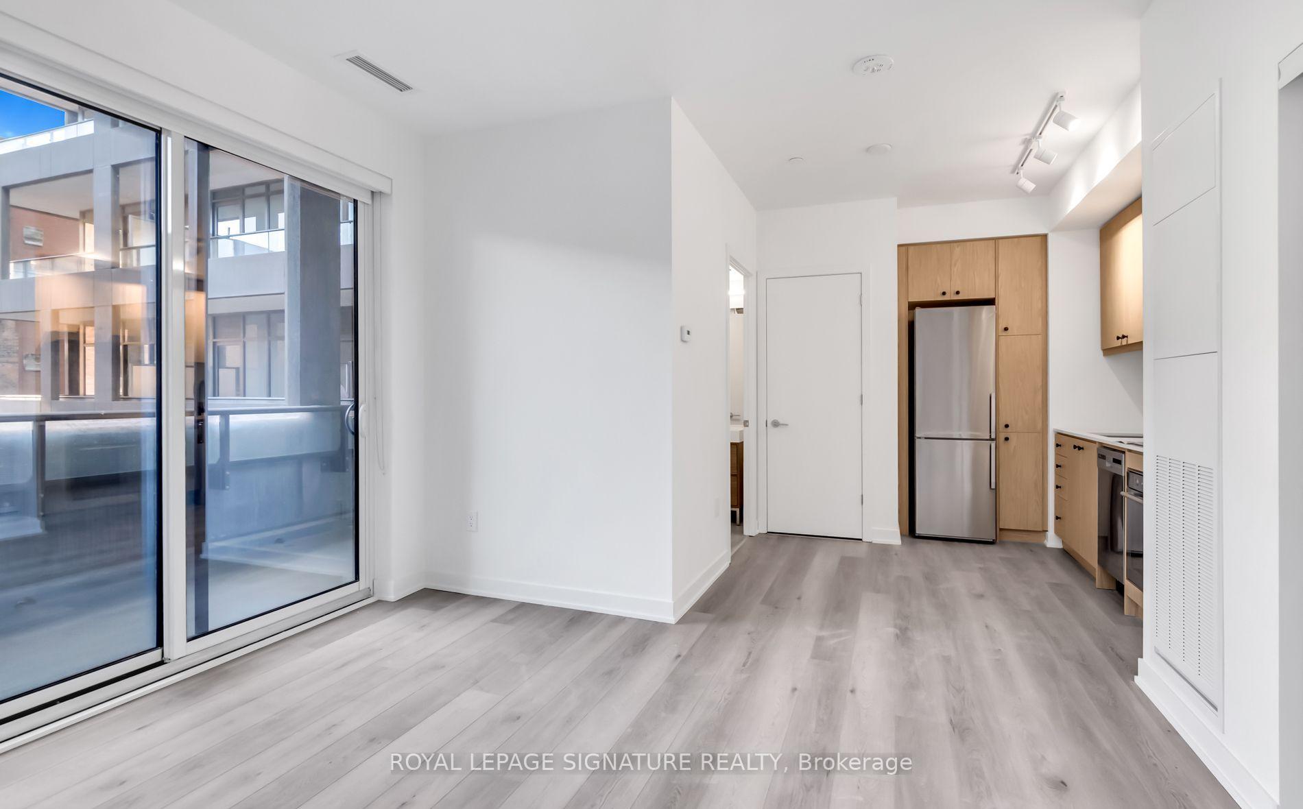 Photo 5 of Unit 503, 9 Tecumseth Street, Toronto, Niagara — HOMEH