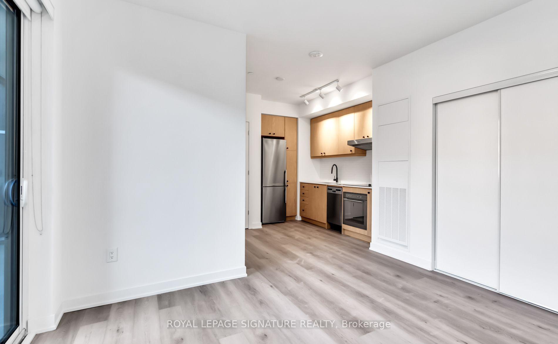 Photo 6 of Unit 503, 9 Tecumseth Street, Toronto, Niagara — HOMEH