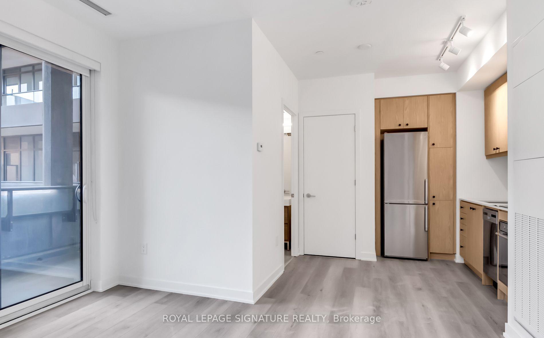 Photo 7 of Unit 503, 9 Tecumseth Street, Toronto, Niagara — HOMEH