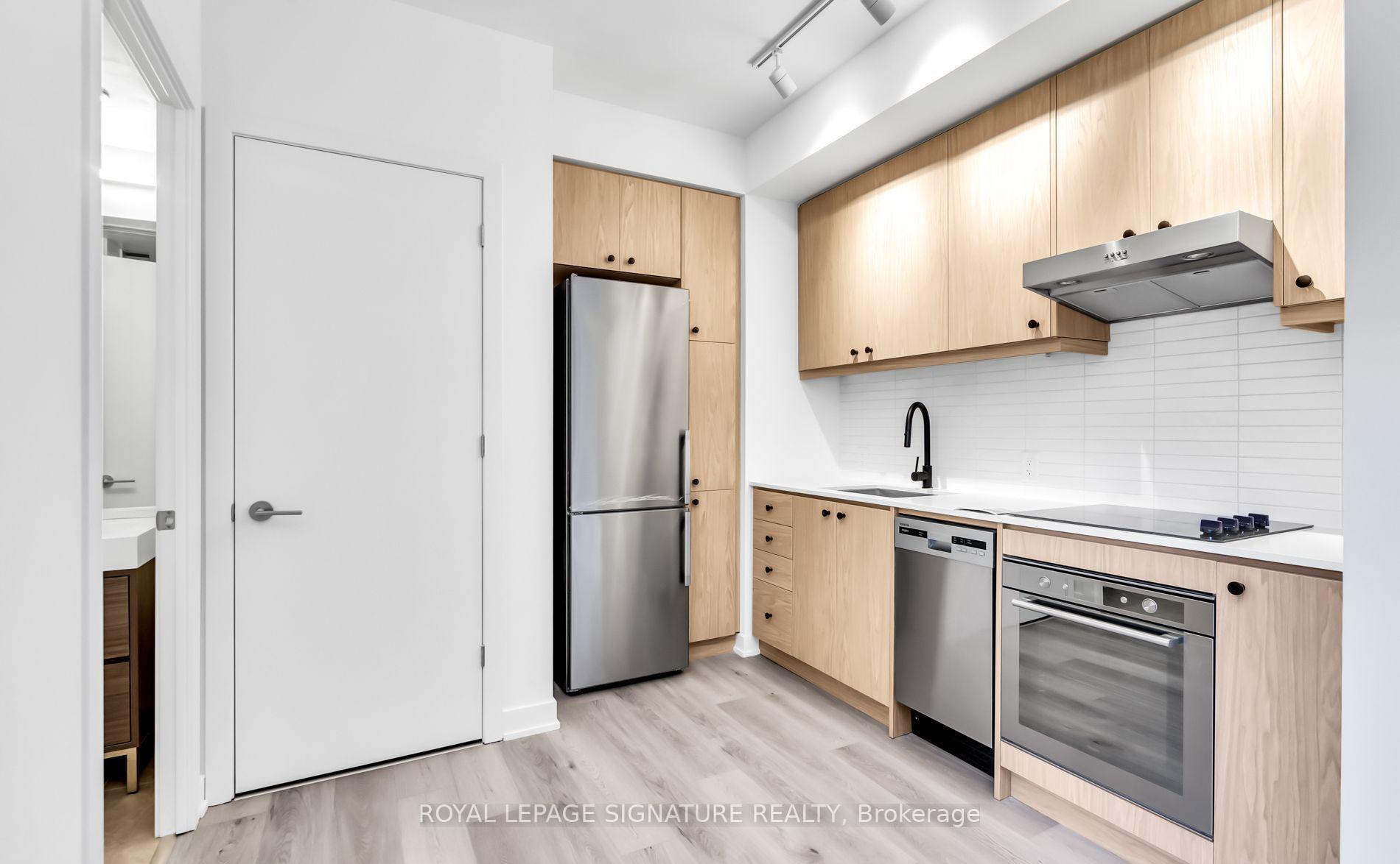 Photo 12 of Unit 503, 9 Tecumseth Street, Toronto, Niagara — HOMEH