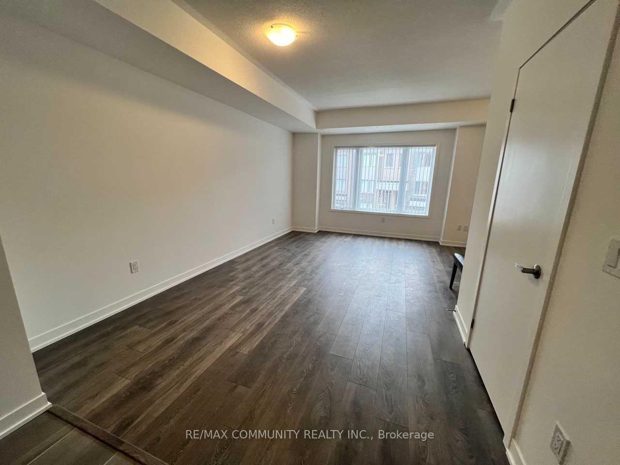 Photo 4 of Unit 701, 1525 Kingston Road, Pickering, Town Centre — HOMEH