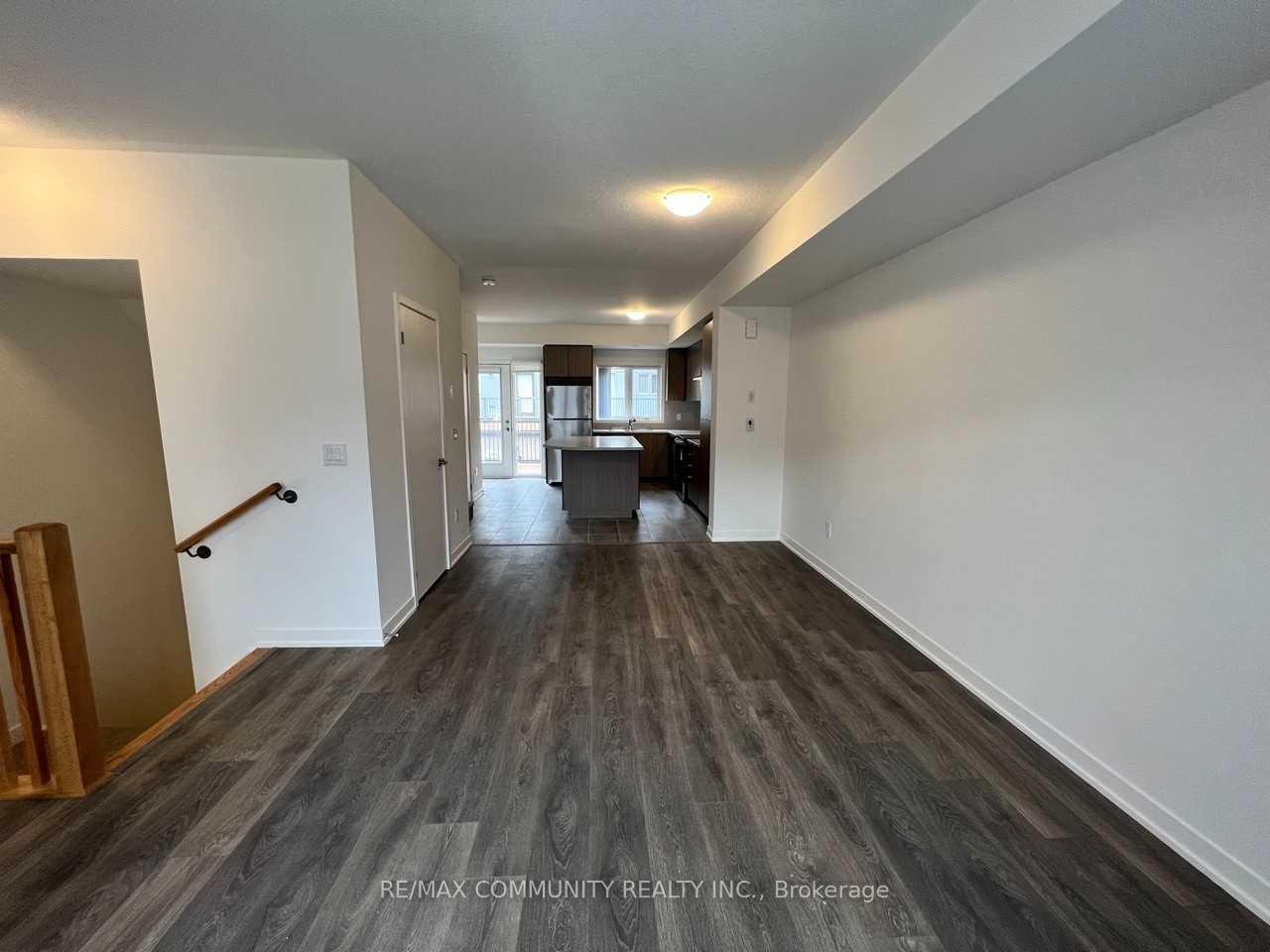 Photo 8 of Unit 701, 1525 Kingston Road, Pickering, Town Centre — HOMEH