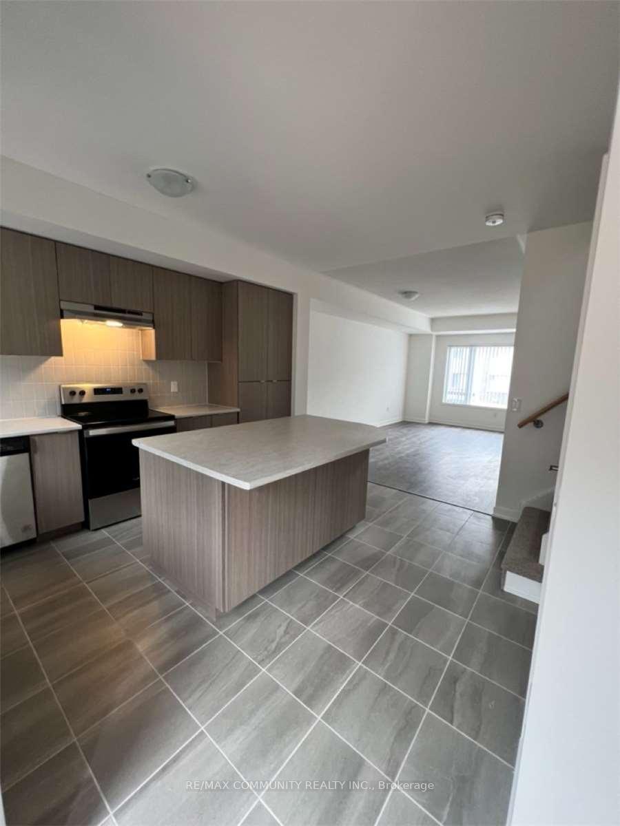 Photo 12 of Unit 701, 1525 Kingston Road, Pickering, Town Centre — HOMEH