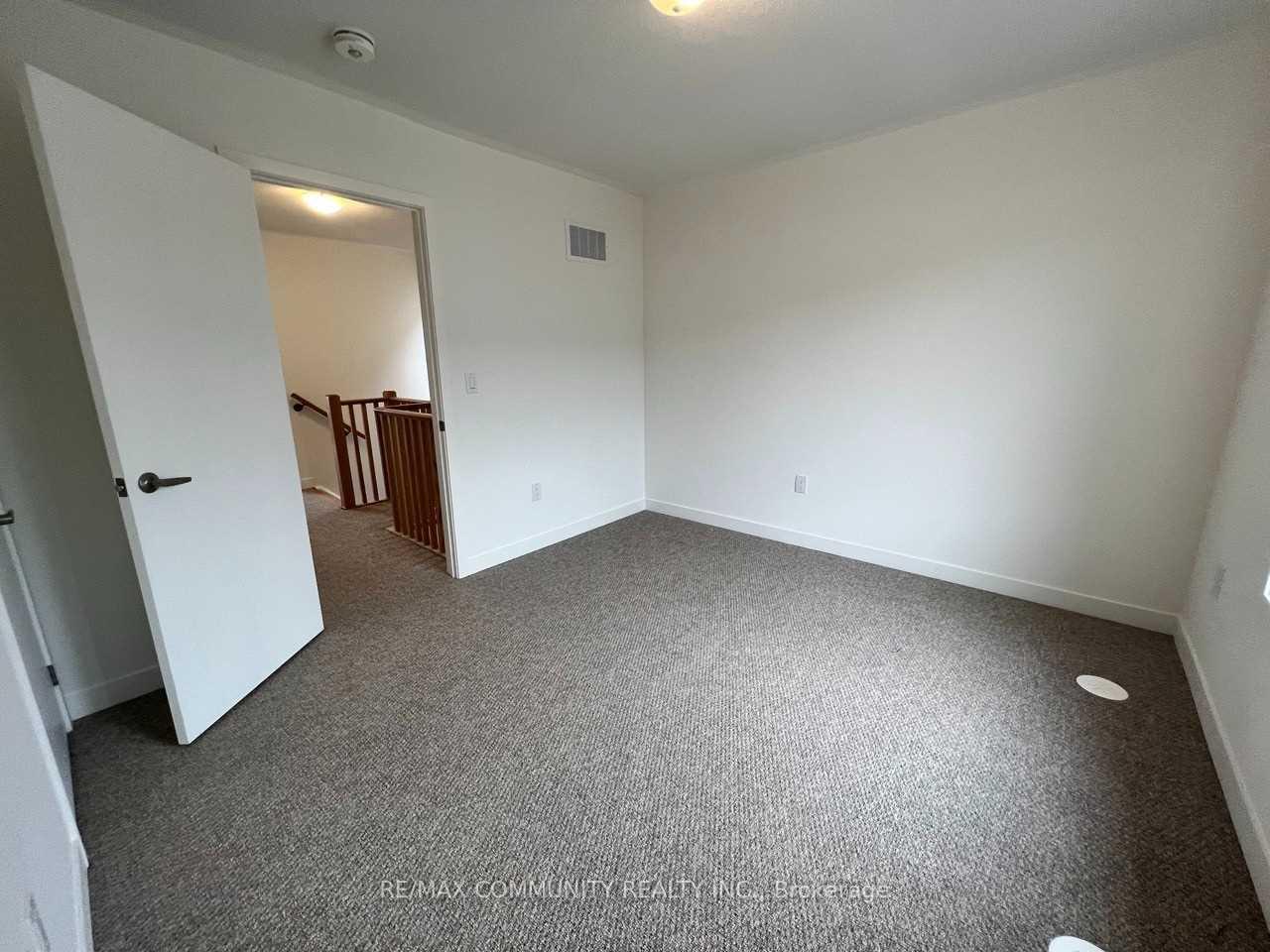 Photo 18 of Unit 701, 1525 Kingston Road, Pickering, Town Centre — HOMEH