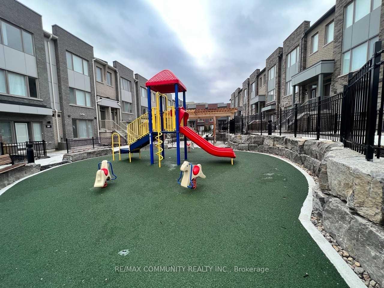 Photo 36 of Unit 701, 1525 Kingston Road, Pickering, Town Centre — HOMEH