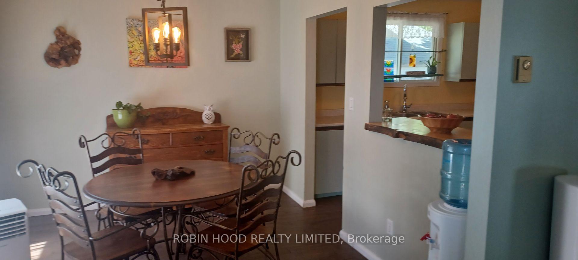 Photo 8 of 112 Borland Street E, Orillia — HOMEH