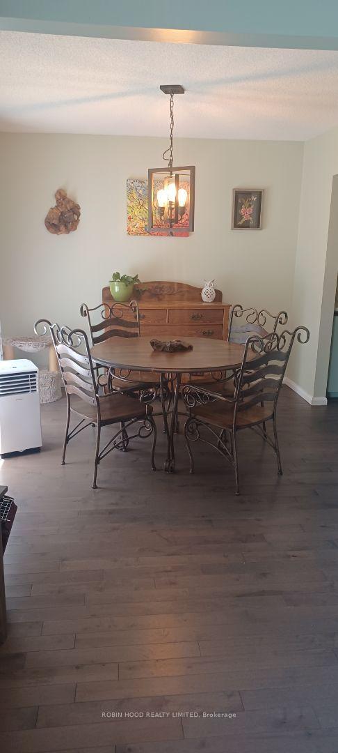 Photo 9 of 112 Borland Street E, Orillia — HOMEH