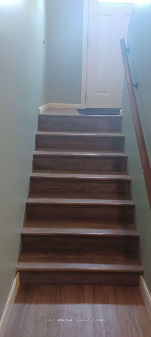 Photo 14 of 112 Borland Street E, Orillia — HOMEH