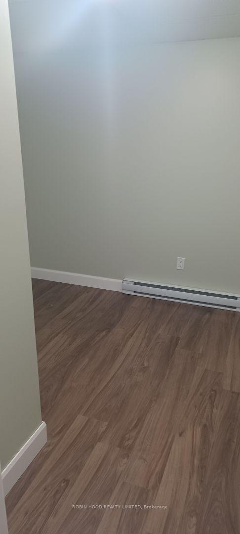 Photo 21 of 112 Borland Street E, Orillia — HOMEH